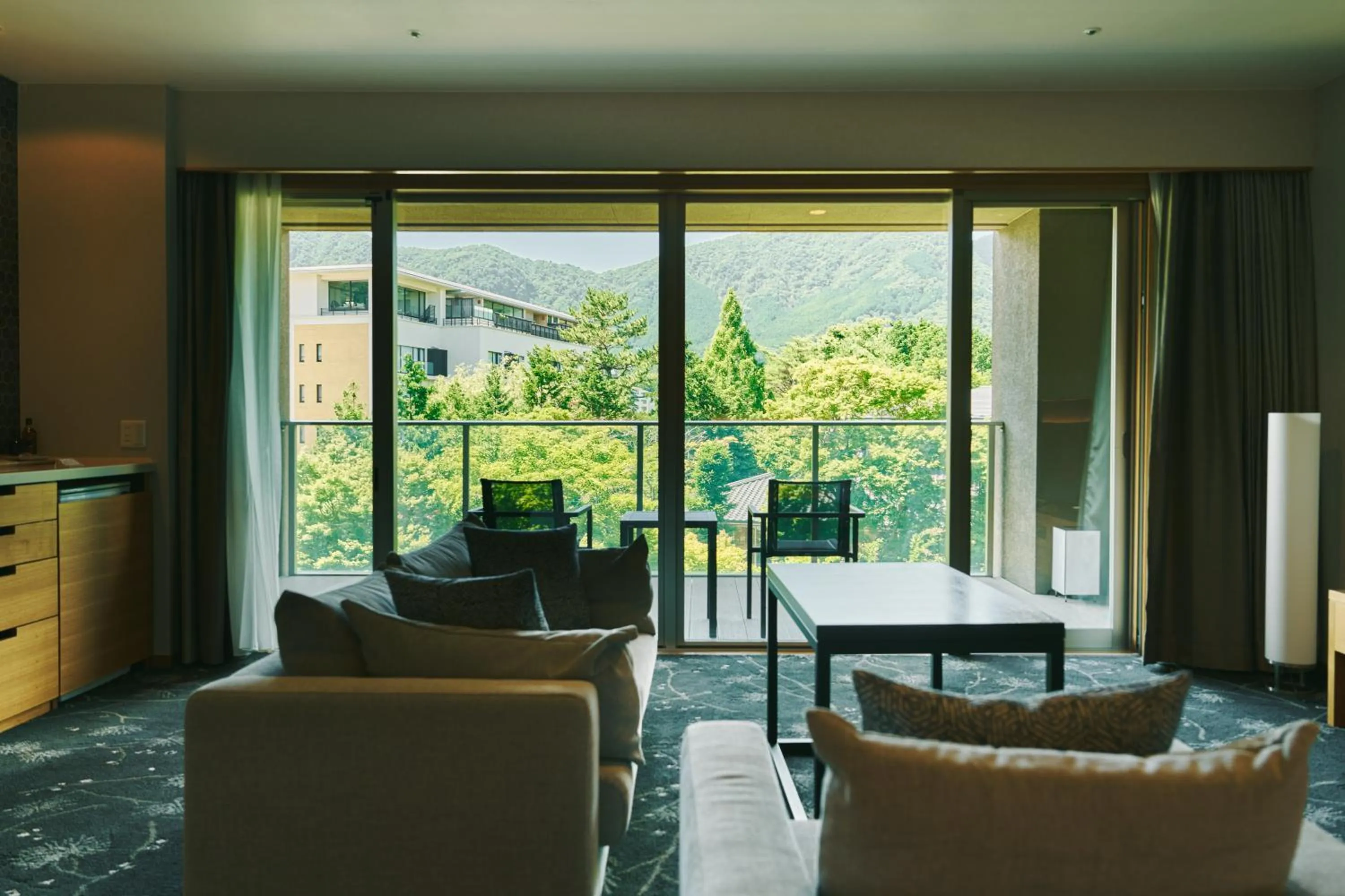 Photo of the whole room in Hakone Hisui