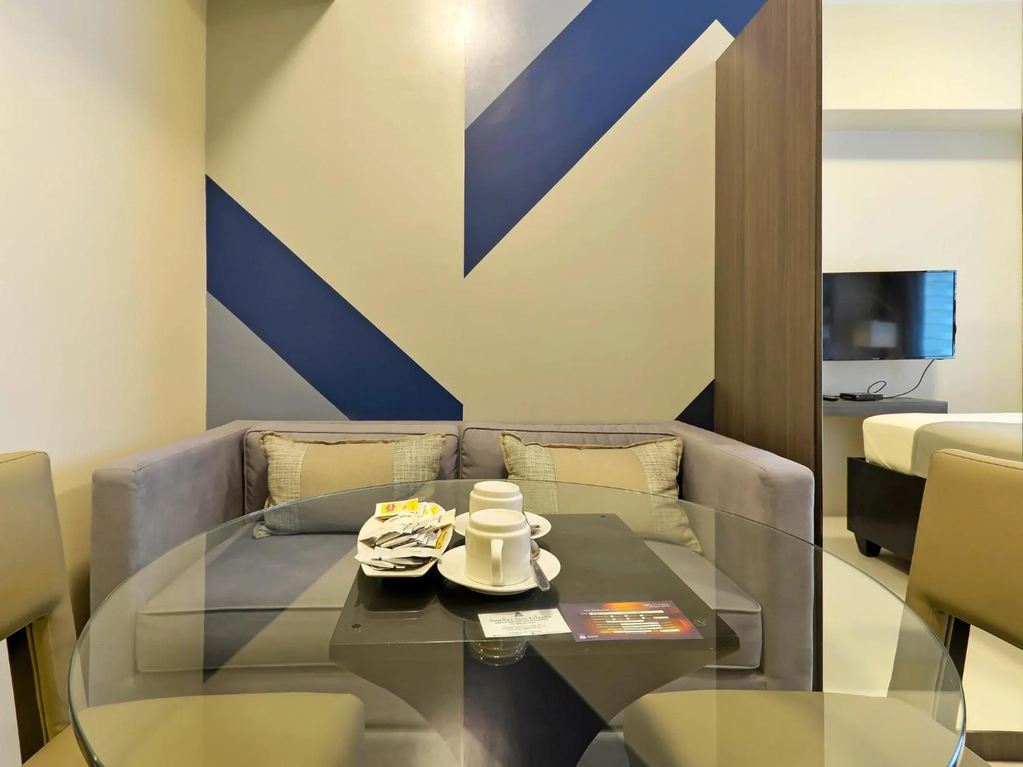 Dining area in Currency Serviced Suites