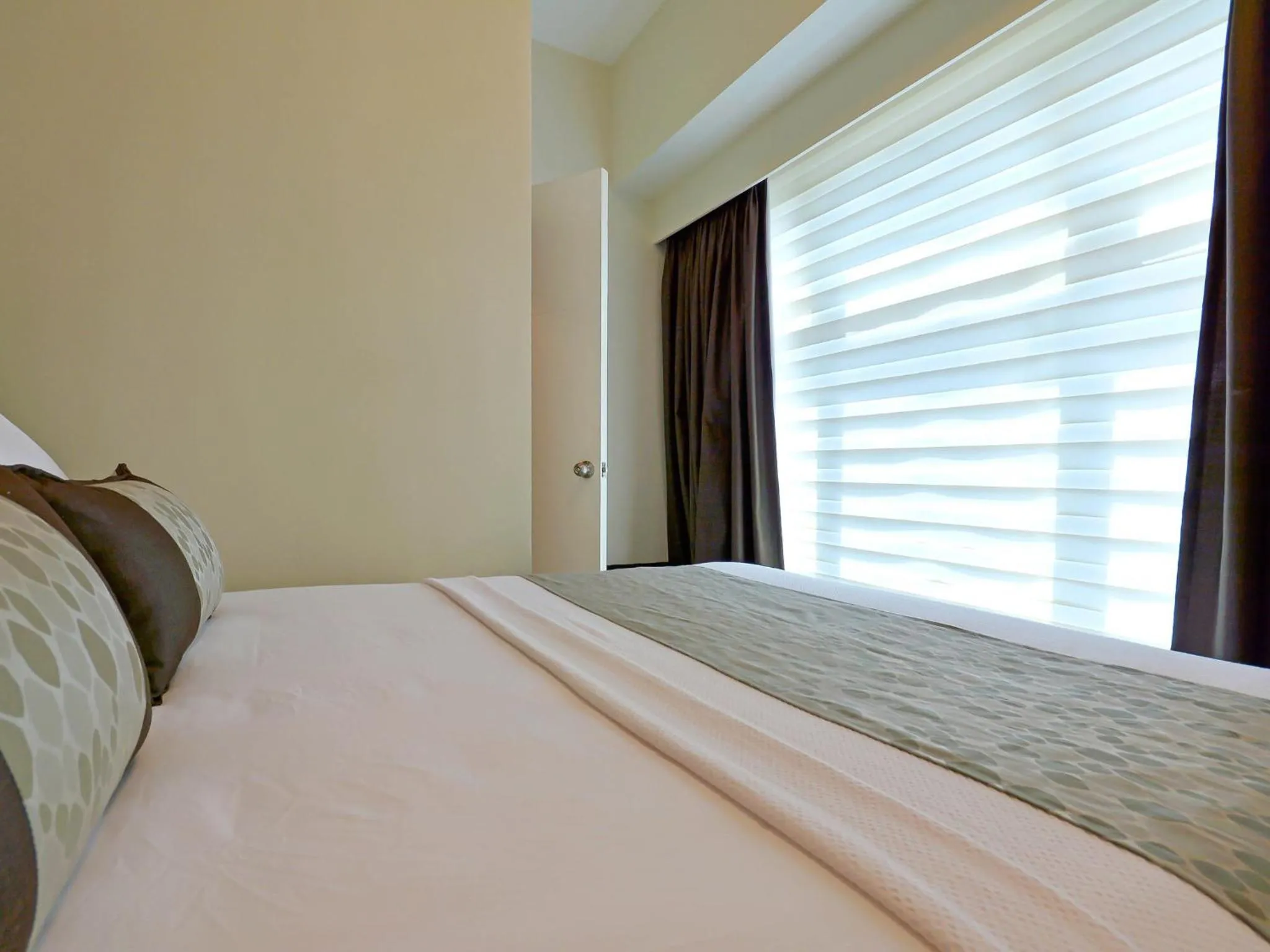 Bed in Currency Serviced Suites