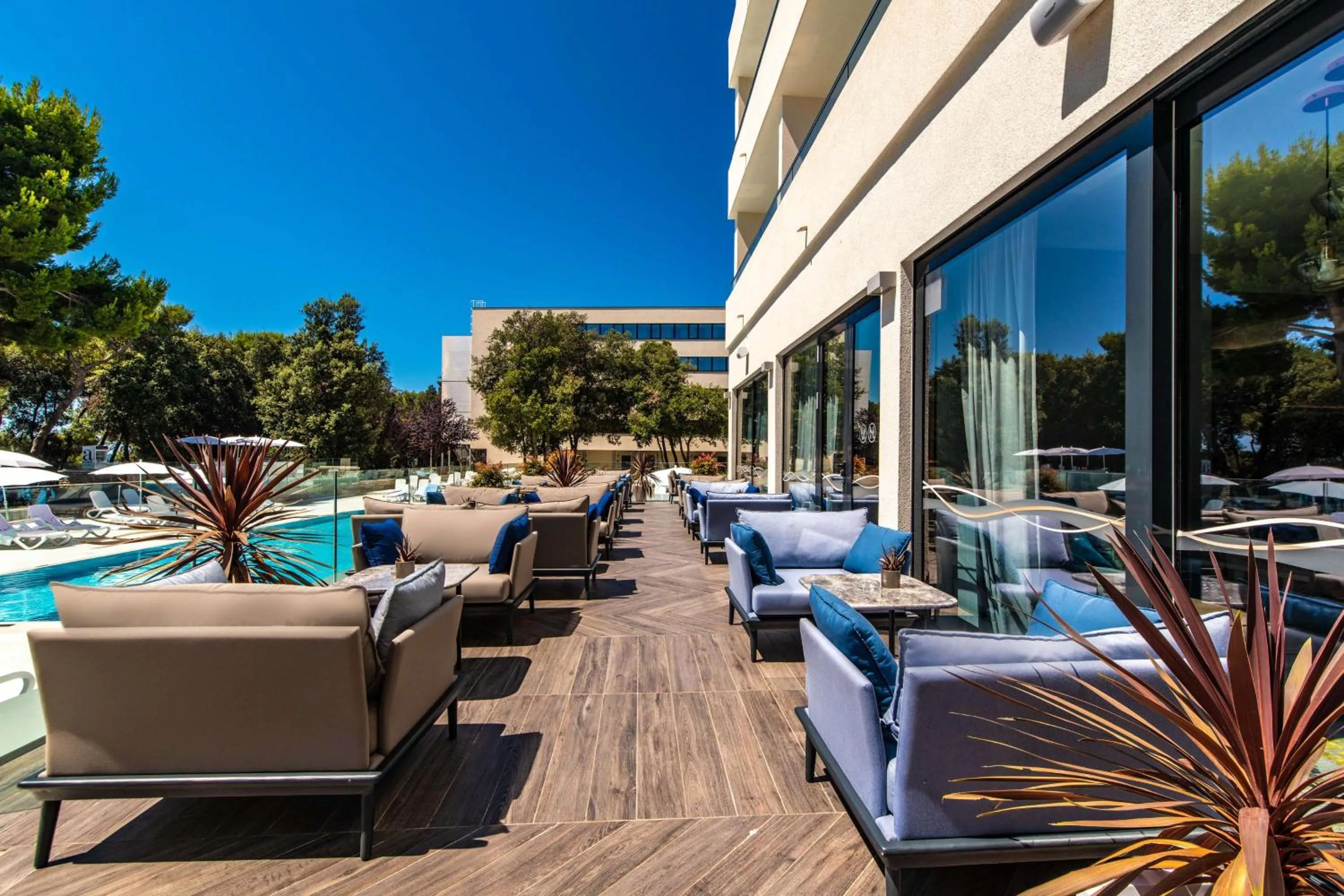 Restaurant/places to eat in Park Plaza Arena Pula