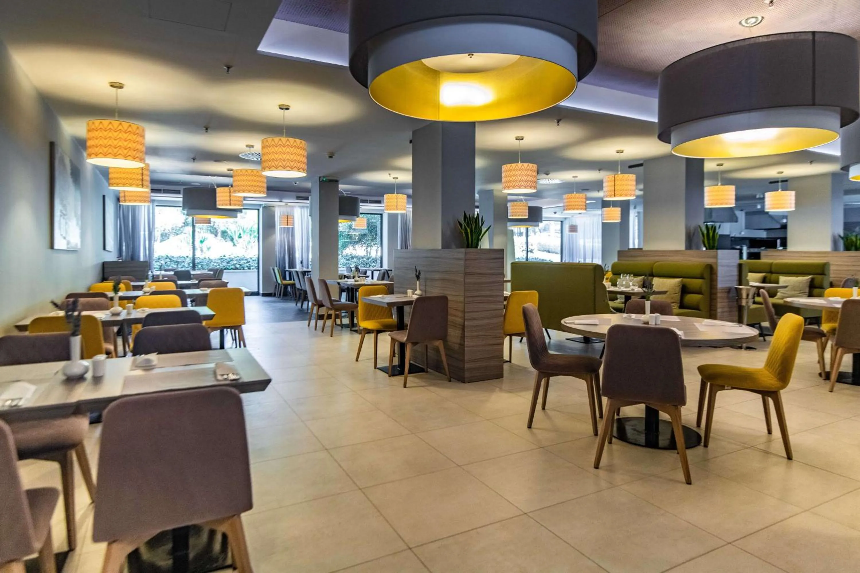 Restaurant/places to eat in Park Plaza Arena Pula