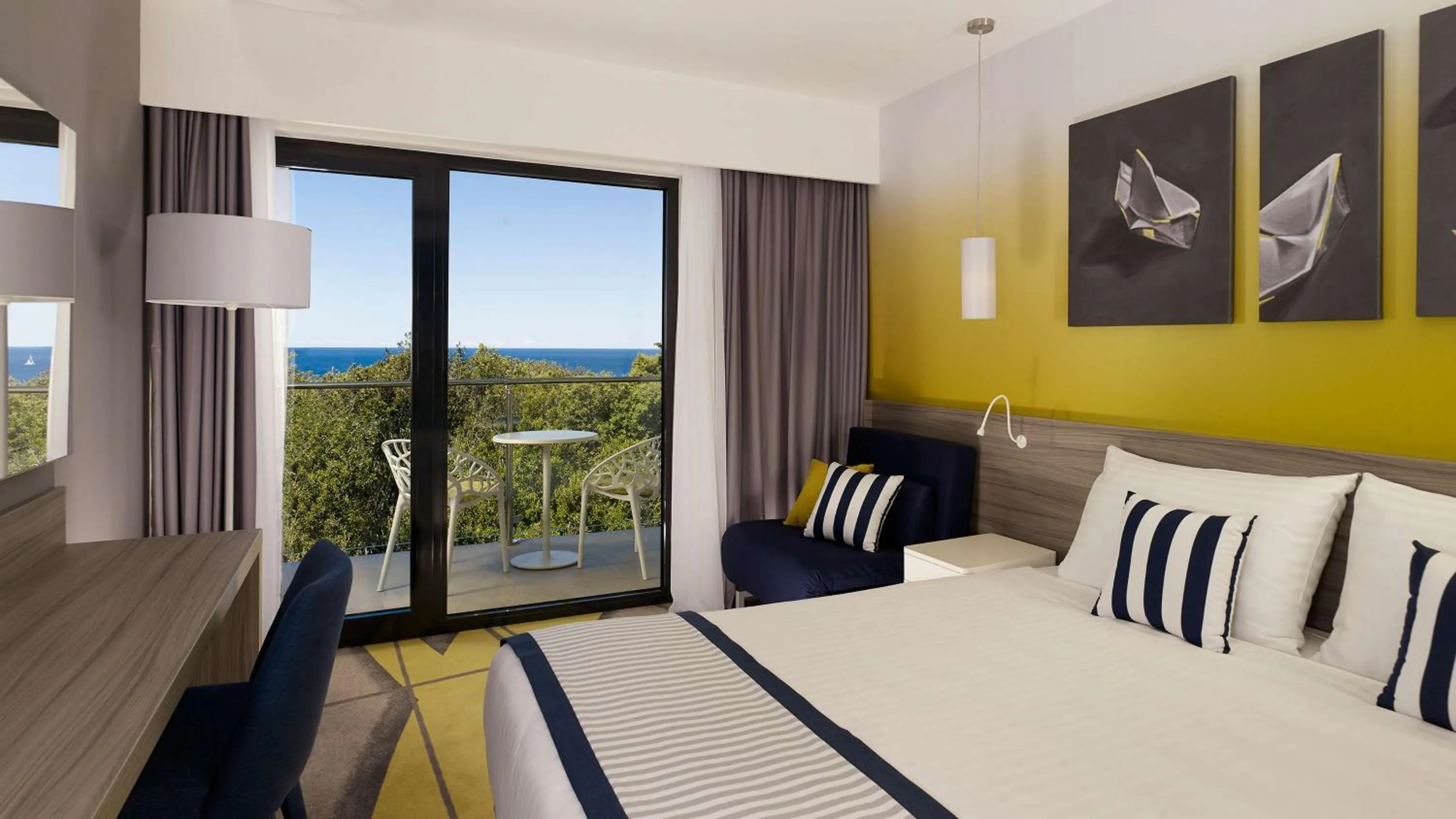 Bed in Park Plaza Arena Pula