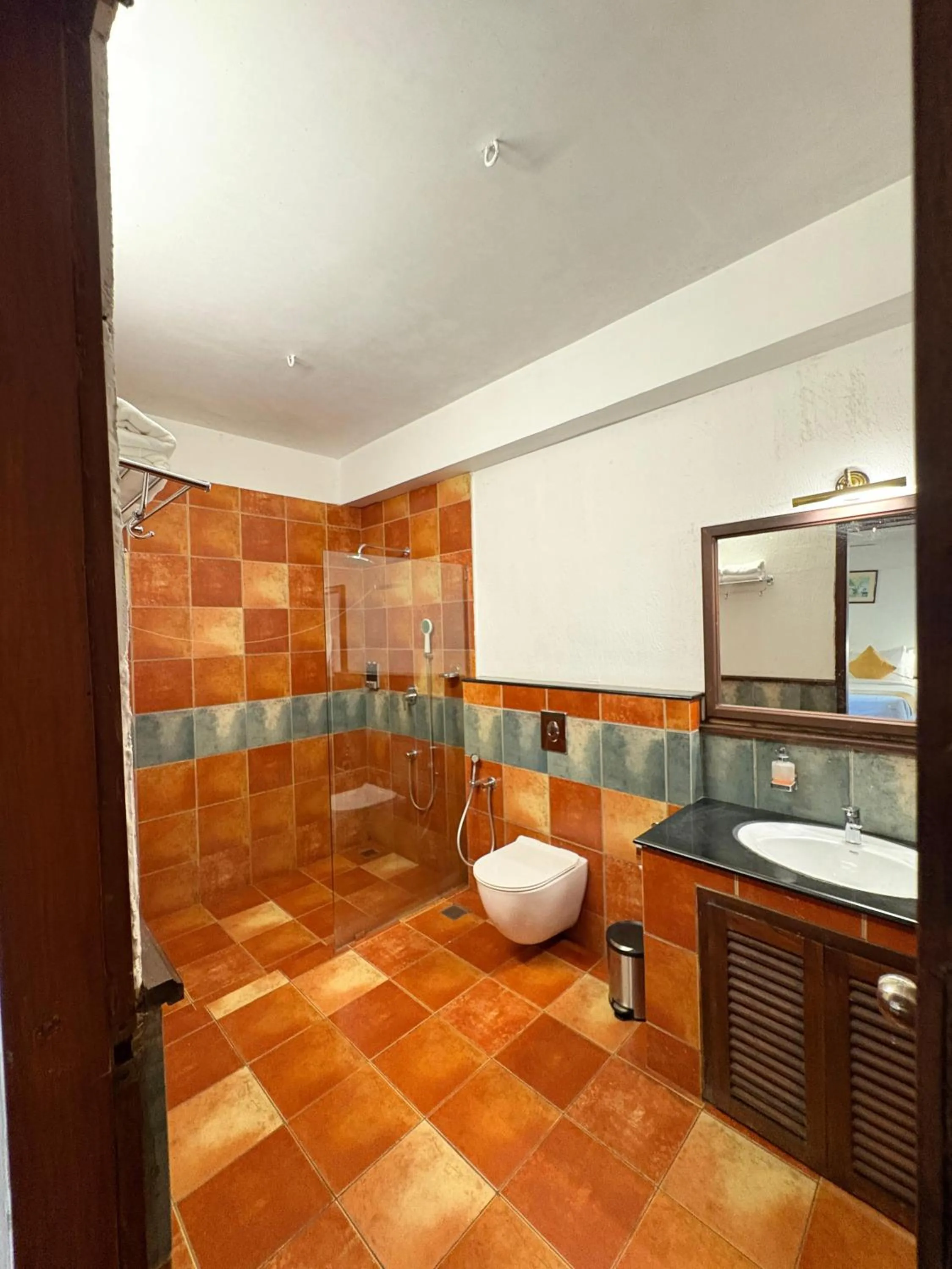Toilet in Kumarakom Tharavadu - A Heritage Hotel, Kumarakom By Perfect Stays