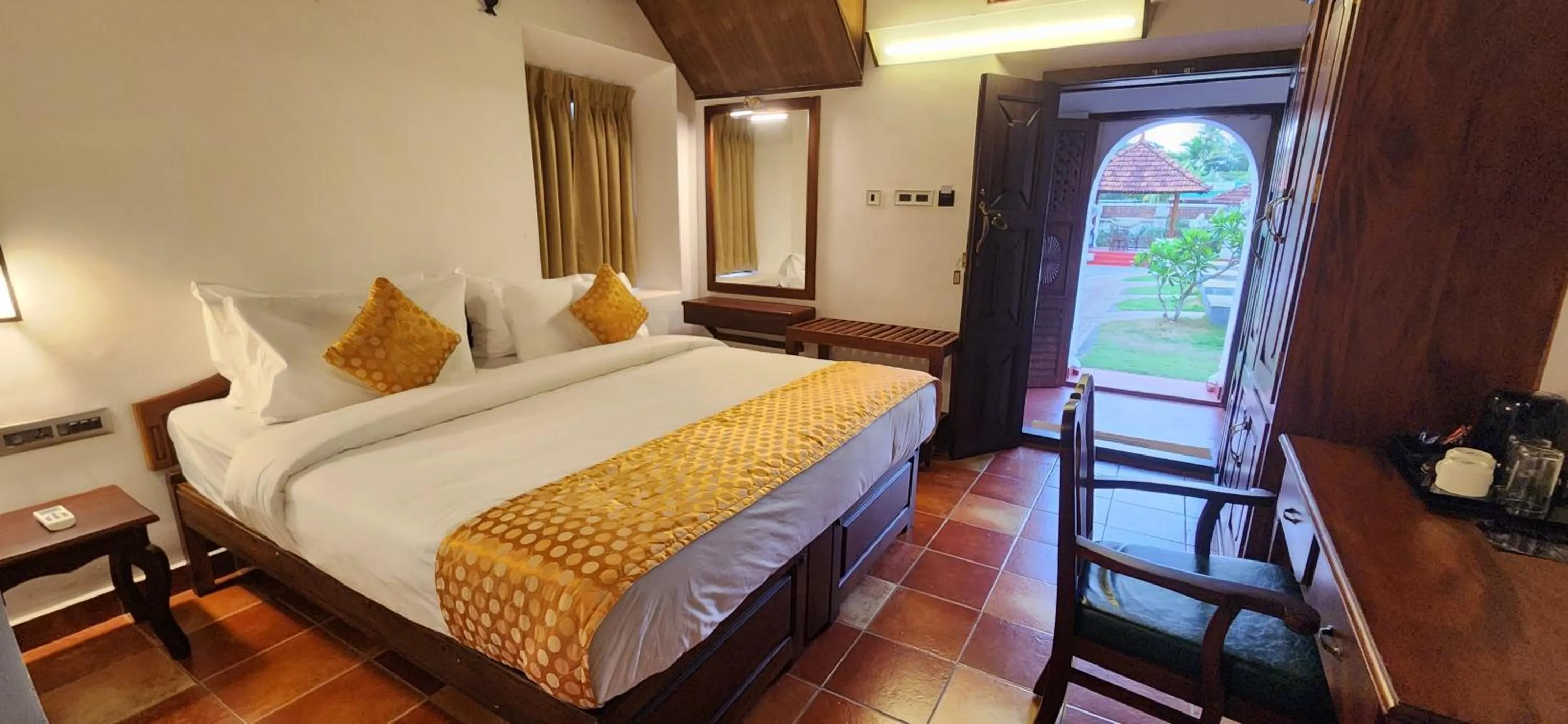 Property building, Bed in Kumarakom Tharavadu - A Heritage Hotel, Kumarakom By Perfect Stays