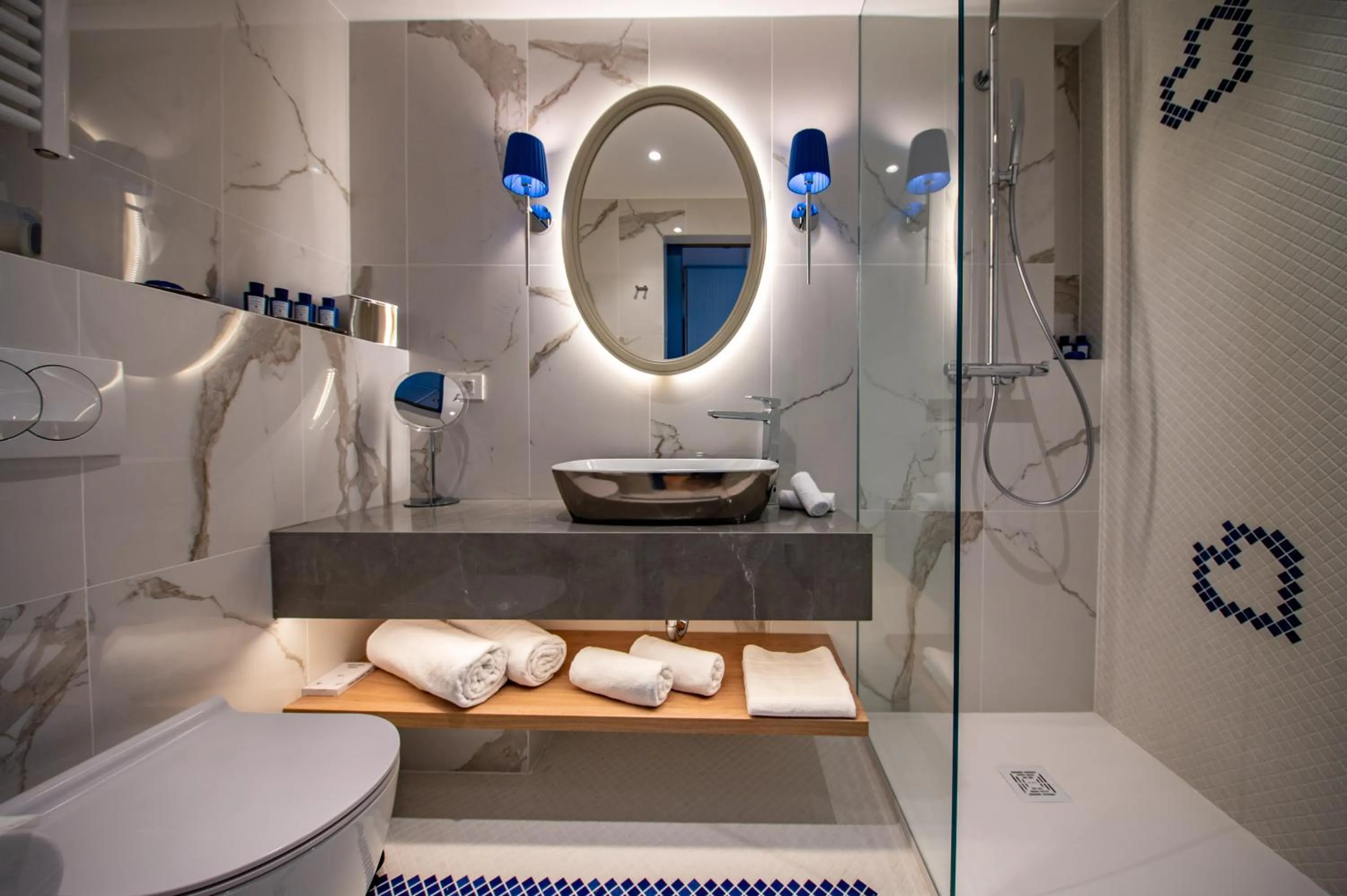 Toilet in Grand Hotel Brioni Pula, A Radisson Collection Hotel