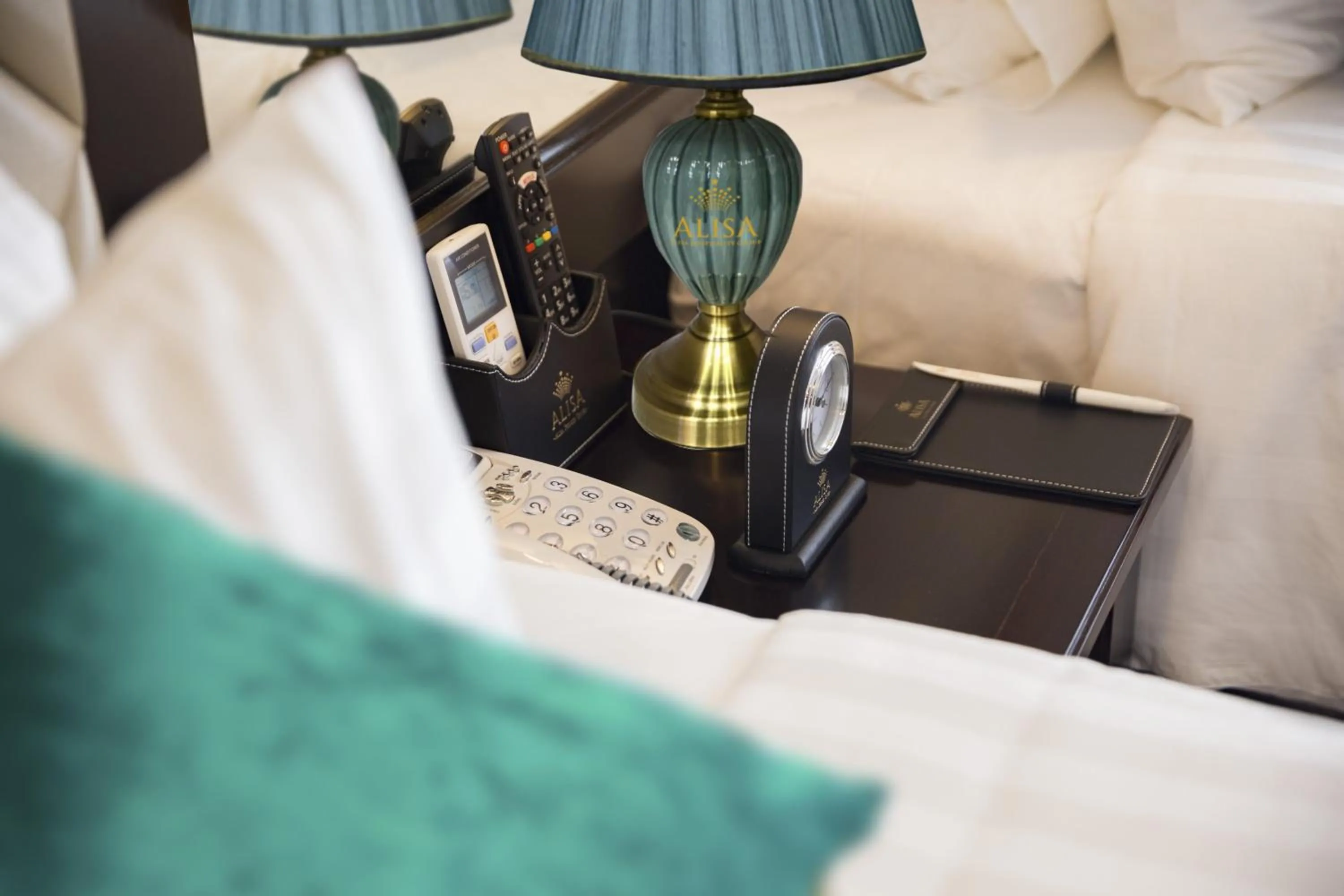 Bed in Alisa Cruise Halong