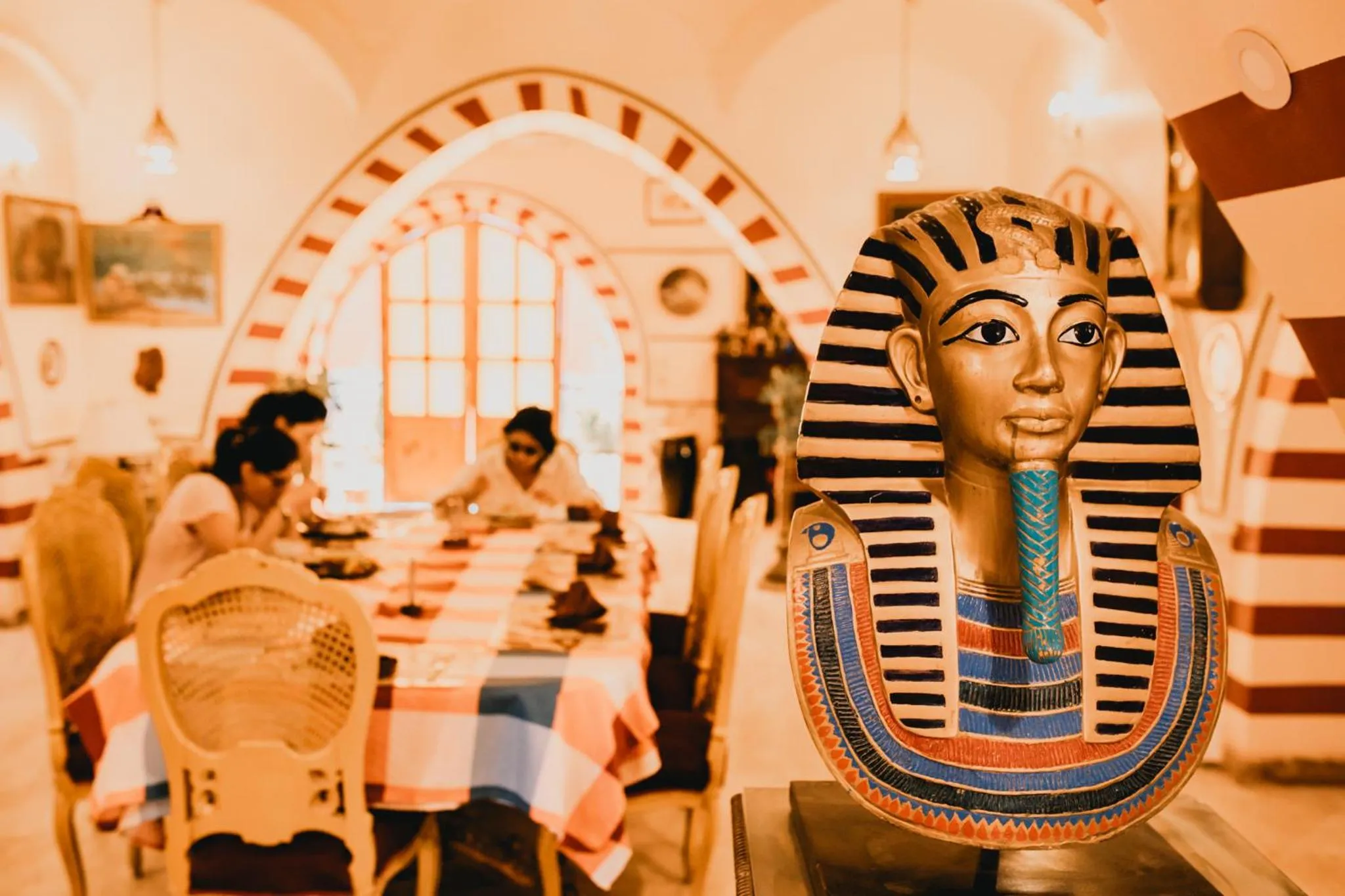 Restaurant/places to eat in Tuya Hotel