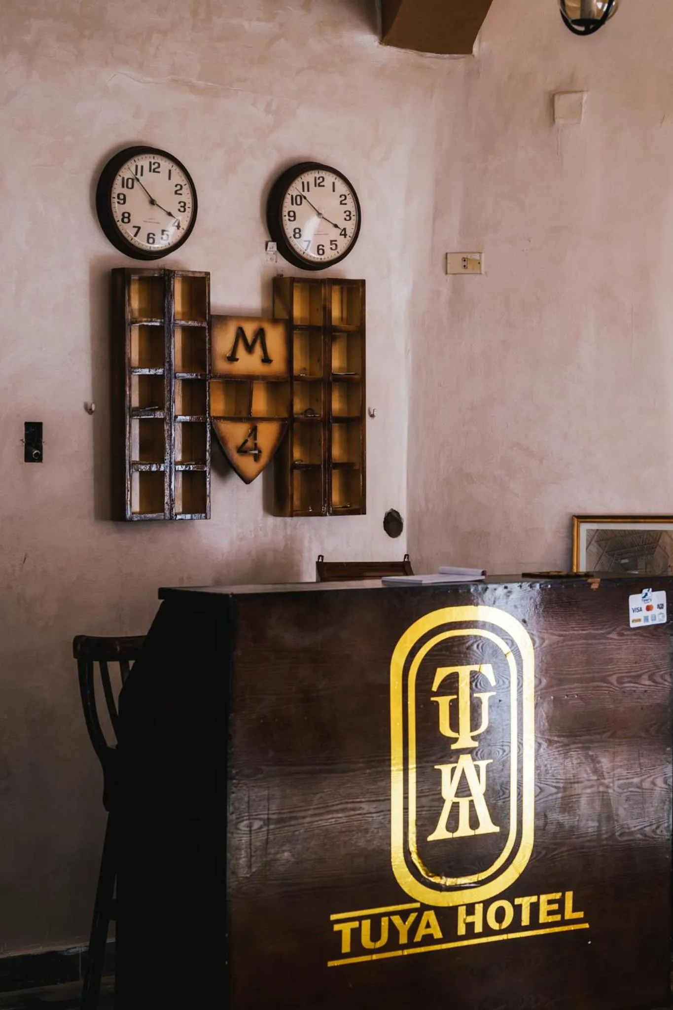 Logo/Certificate/Sign in Tuya Hotel