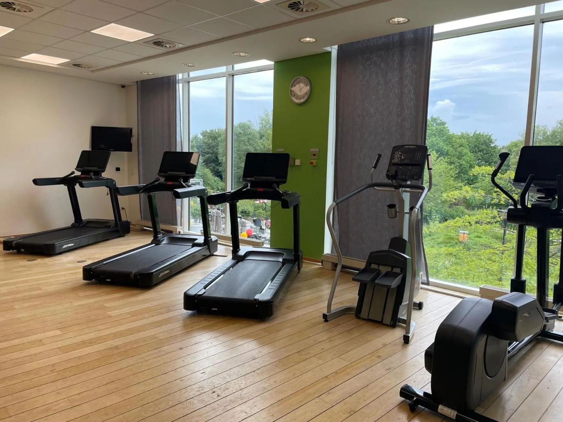 Fitness centre/facilities in Crowne Plaza Brussels Airport by IHG