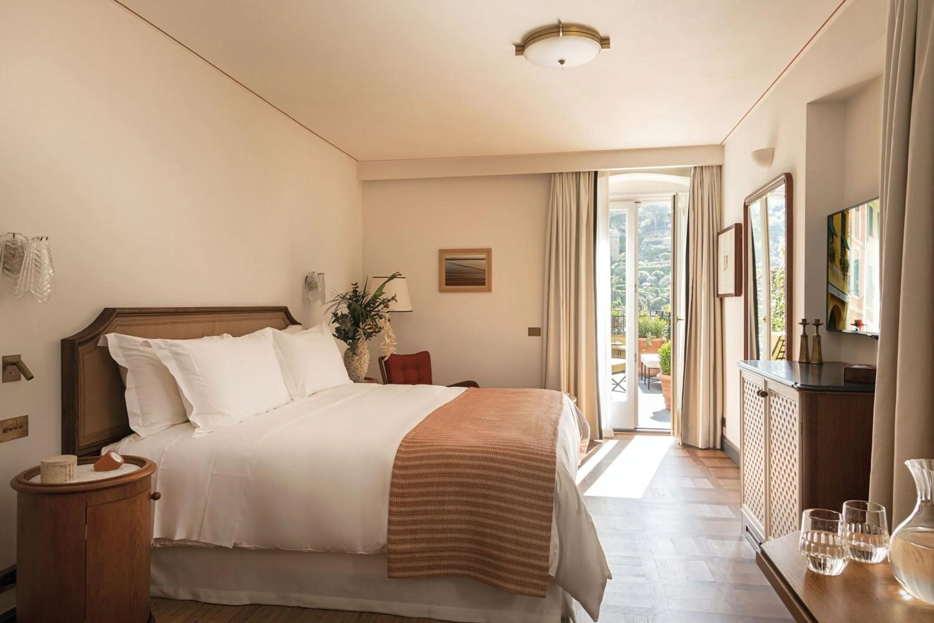 Bedroom, Bed in Splendido Mare, A Belmond Hotel, Portofino