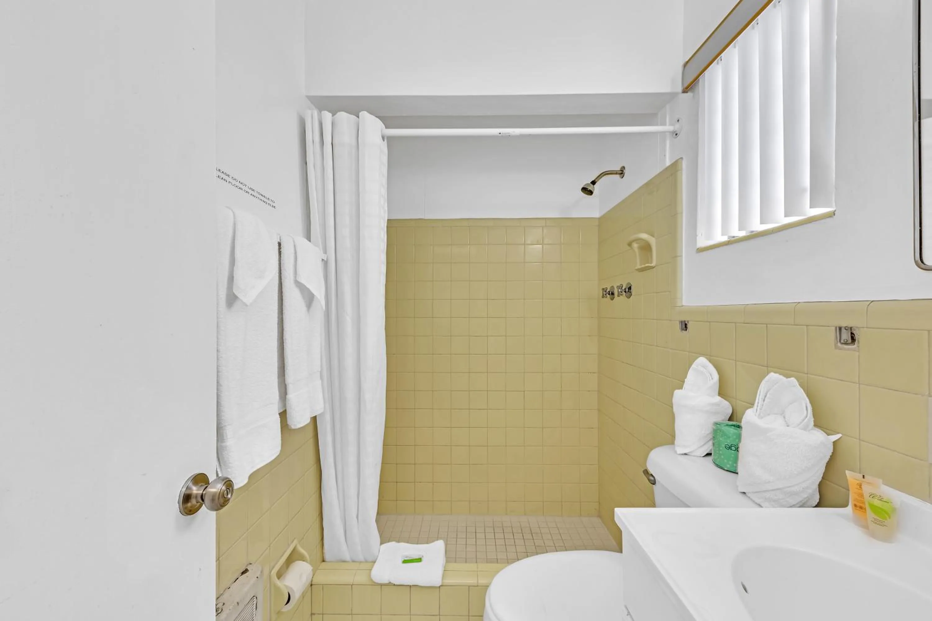 Bathroom in The Sunrise