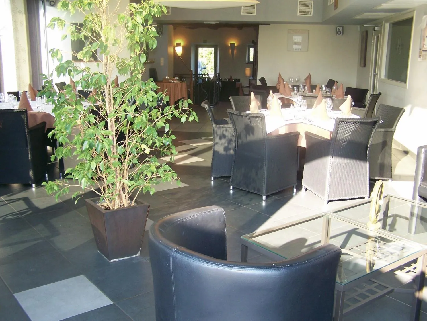 Restaurant/places to eat in Hotel Les Mignees