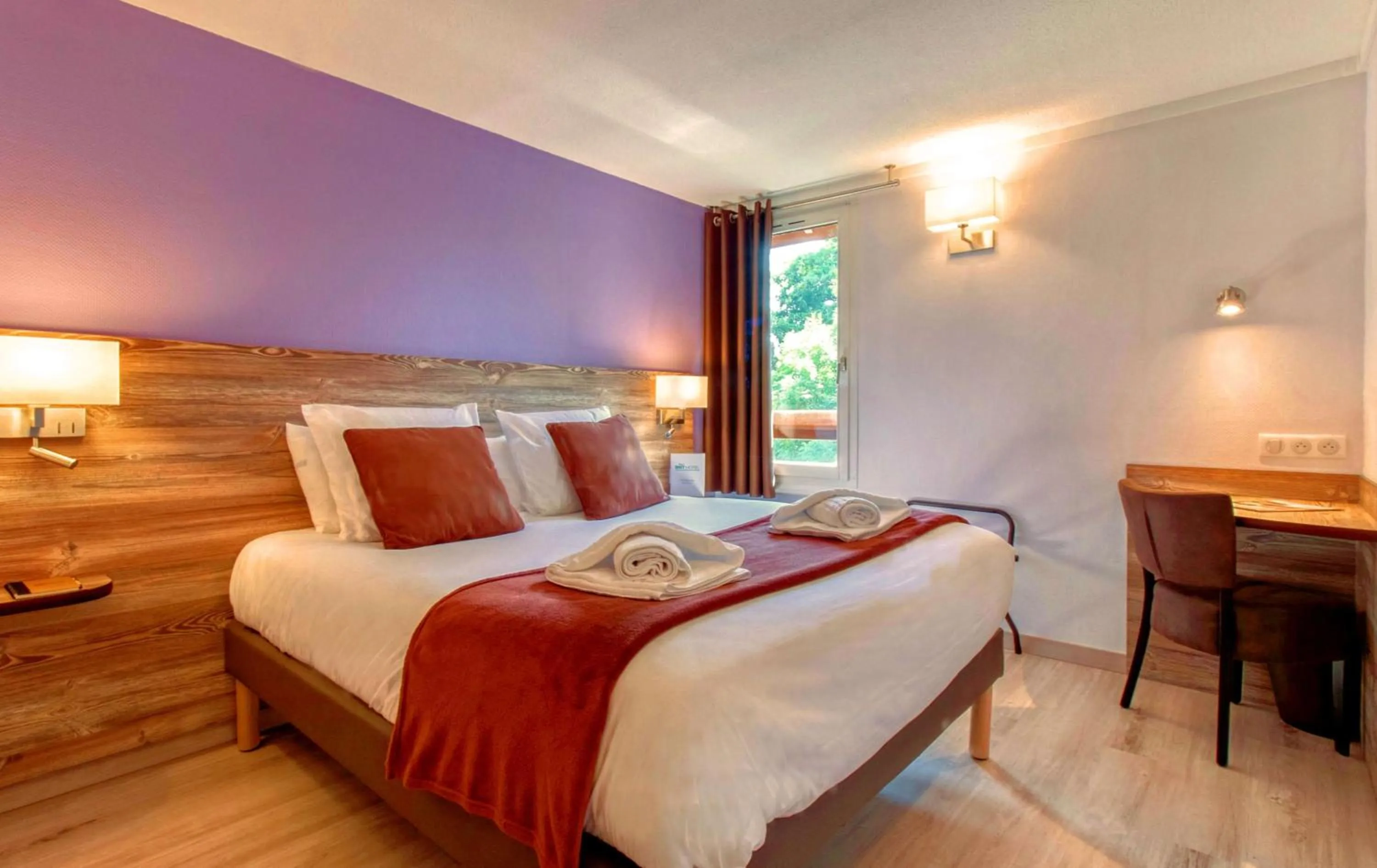 Bedroom, Bed in Brit Hotel Confort Pau Lons