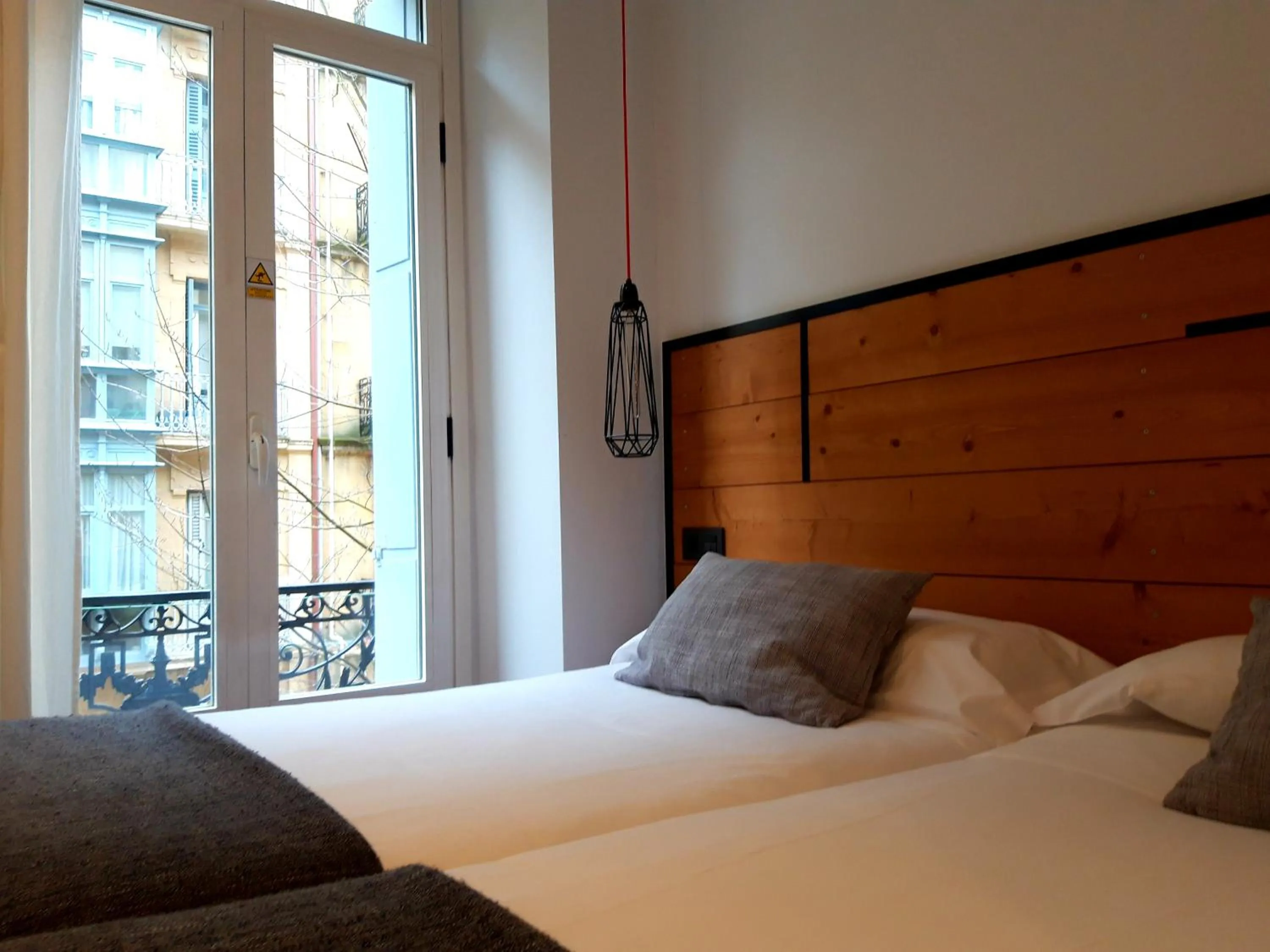 Balcony/Terrace, Bed in Pensión La Perla