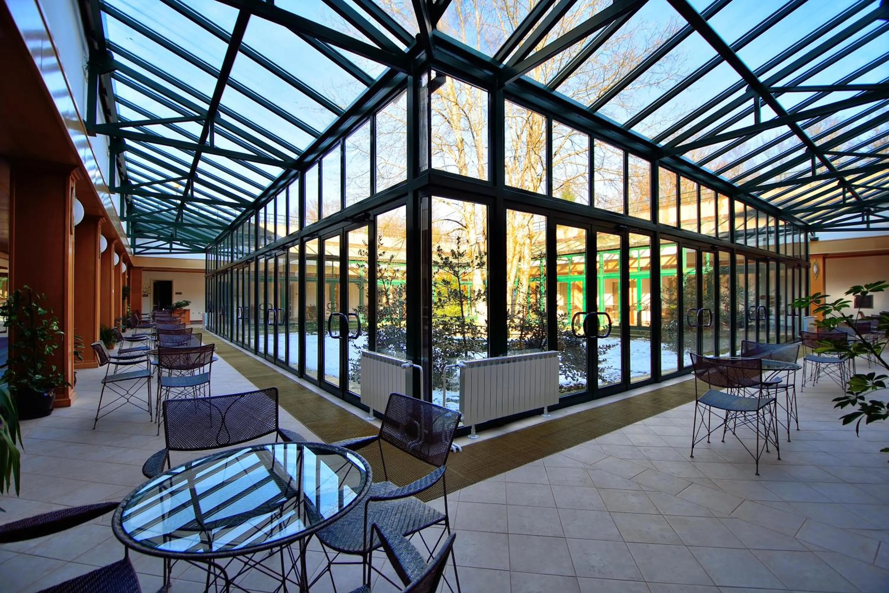 Patio in Hotel Jezero - Plitvice Lakes National Park