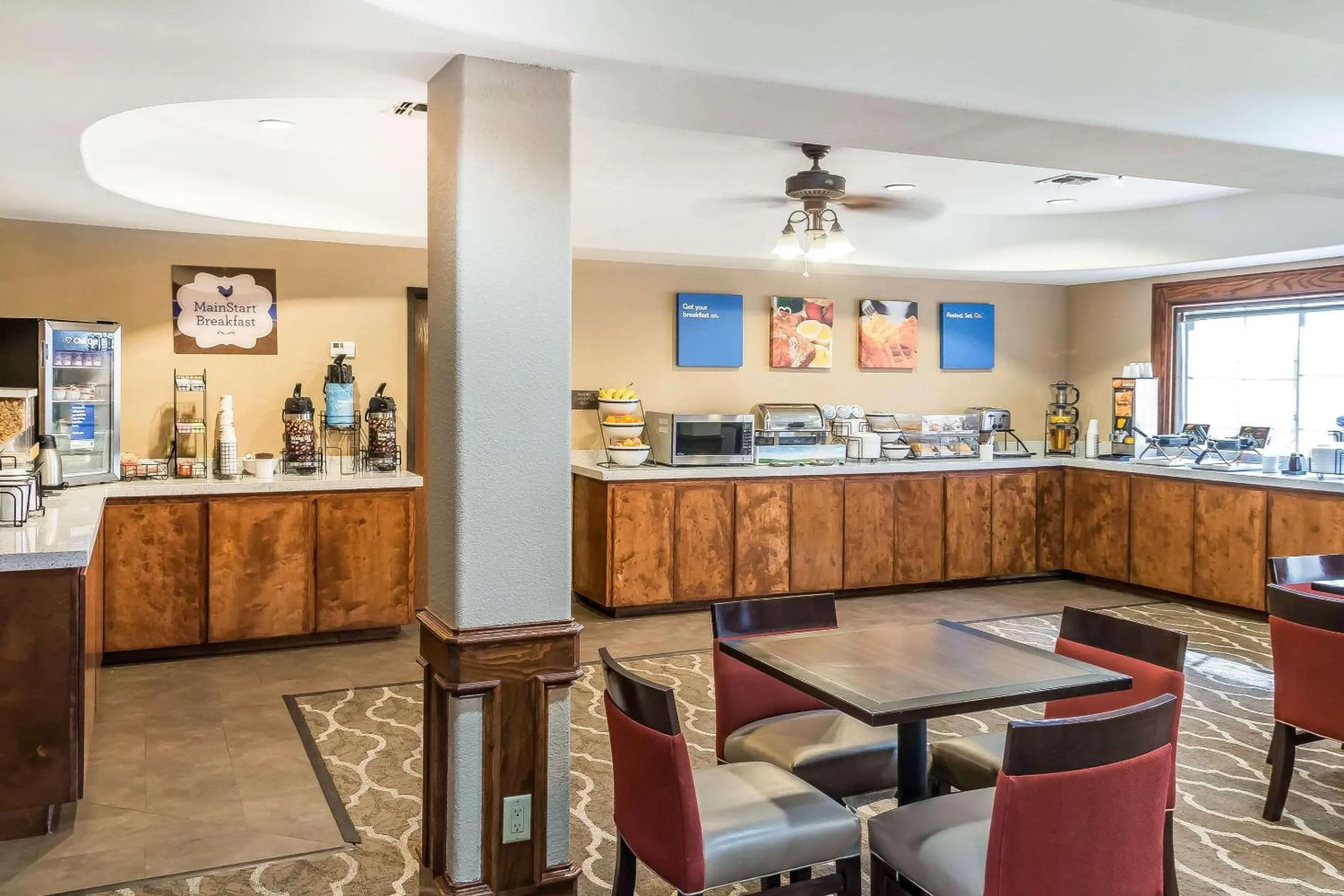 Restaurant/places to eat in MainStay Suites Edinburg South