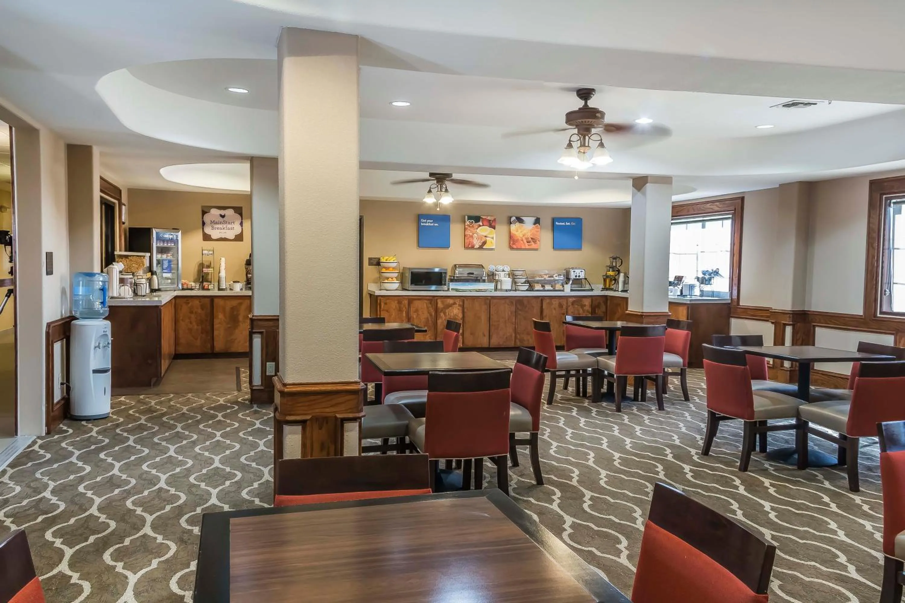 Food and drinks in MainStay Suites Edinburg South