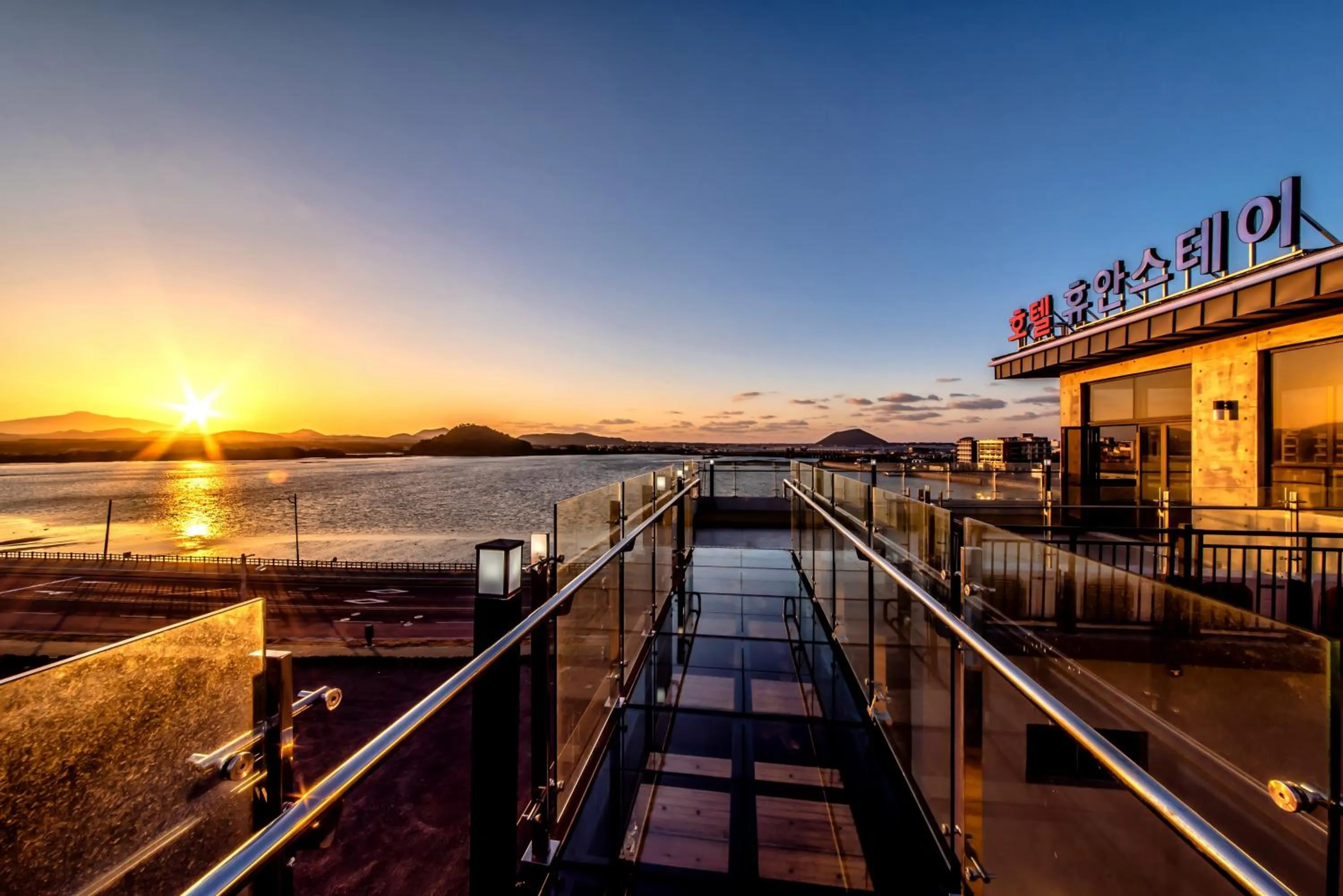 Property building in Hu An Stay Hotel