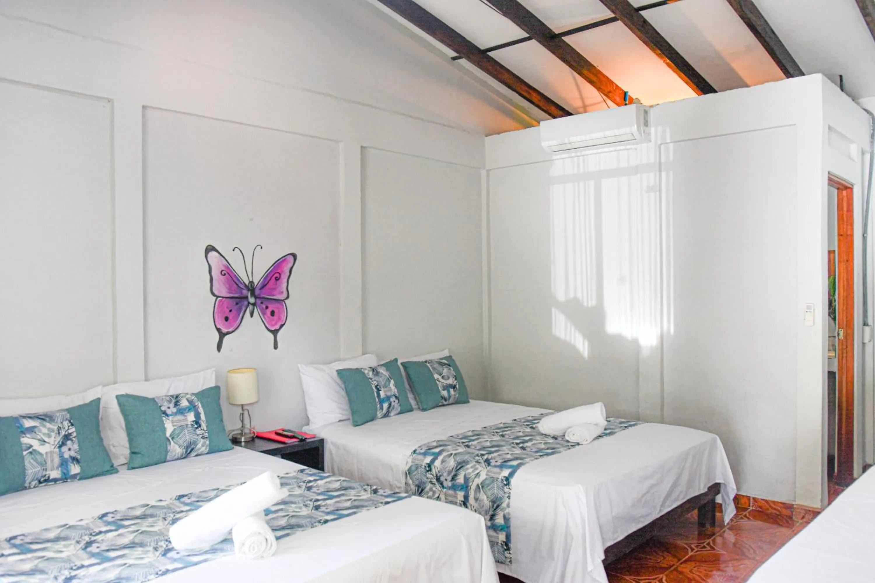 Bed in Cabinas Bahía Uvita - Marino Ballena National Park Lodge