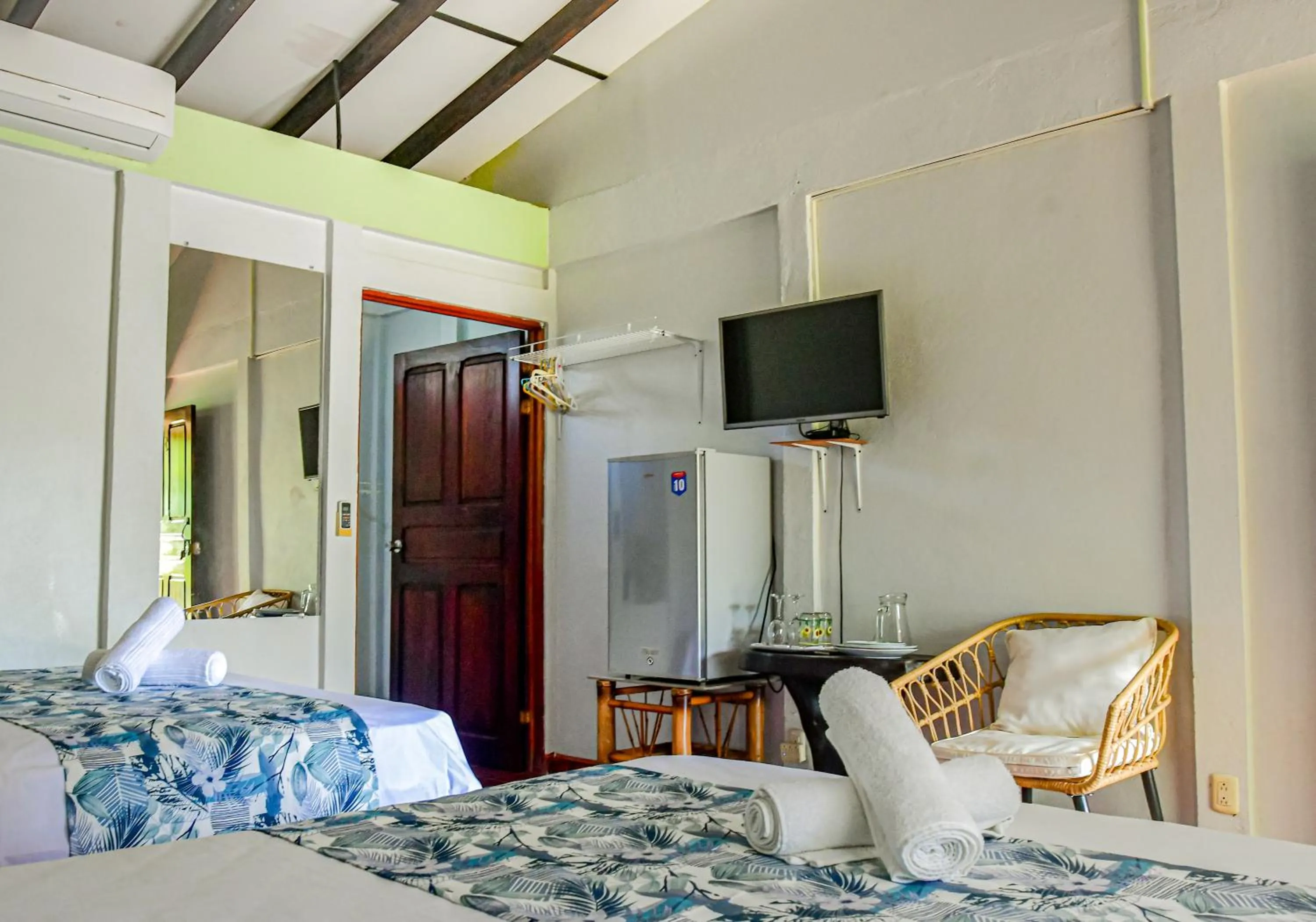 Bed in Cabinas Bahía Uvita - Marino Ballena National Park Lodge