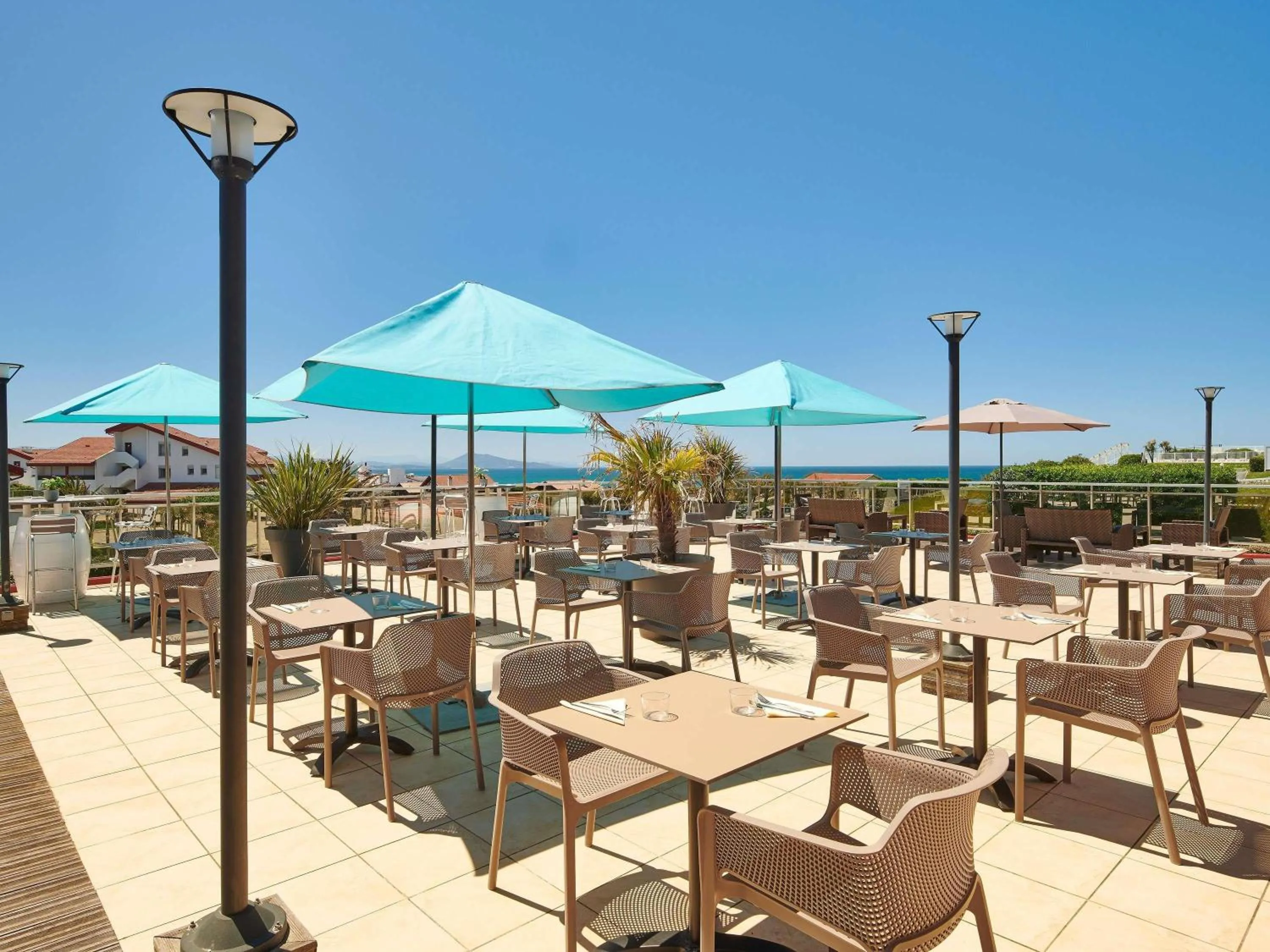 Restaurant/places to eat in ibis Styles Biarritz Plage