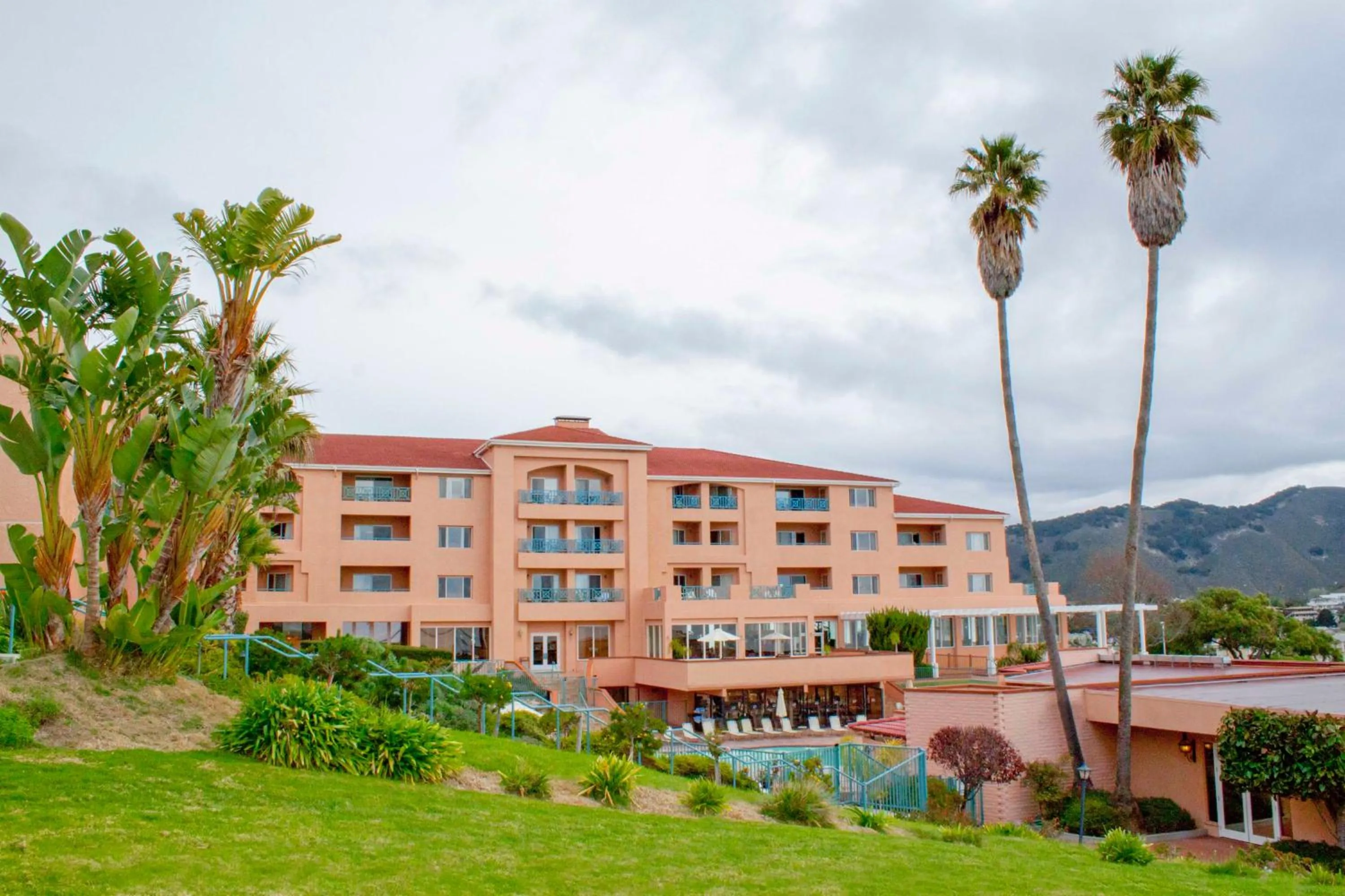 Property building in Hilton Vacation Club San Luis Bay Avila Beach