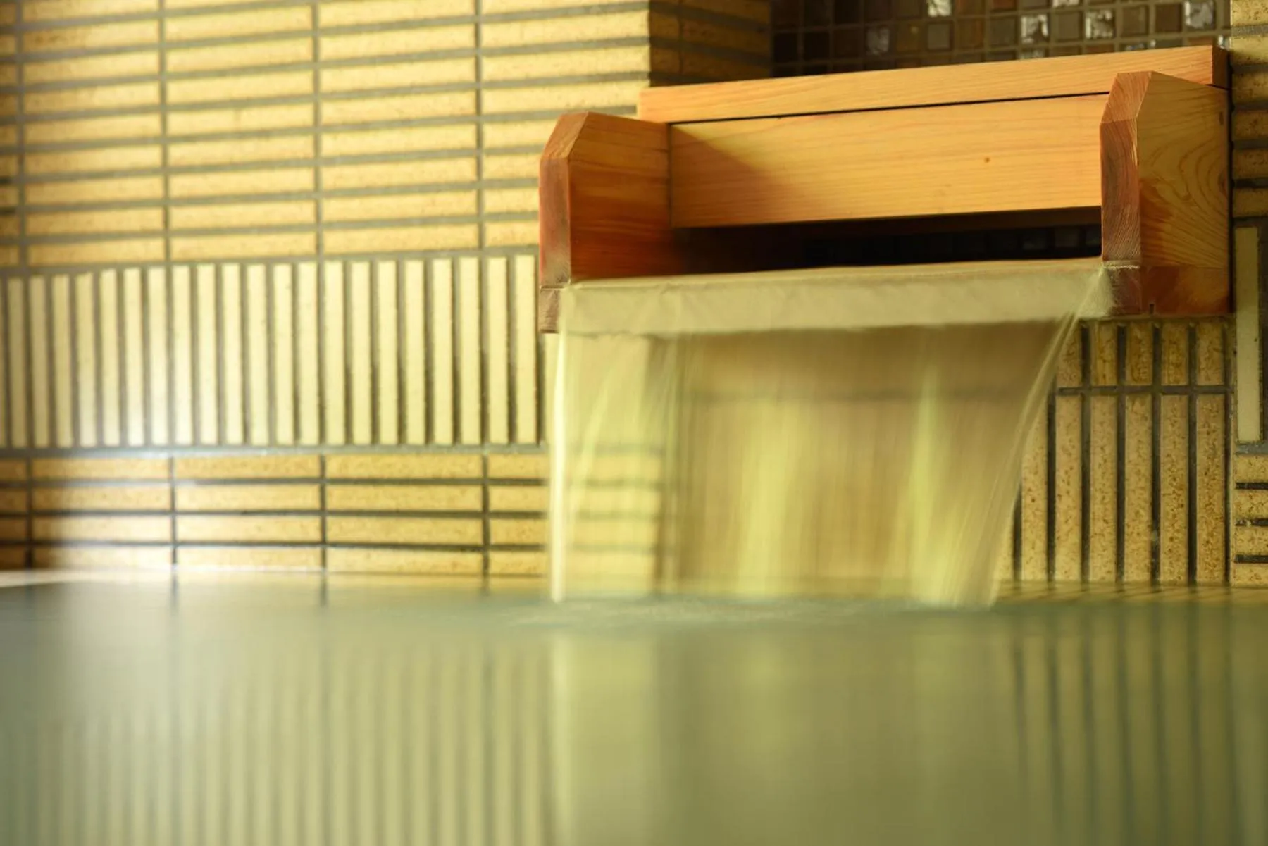 Hot Spring Bath in Yumoto Kissho