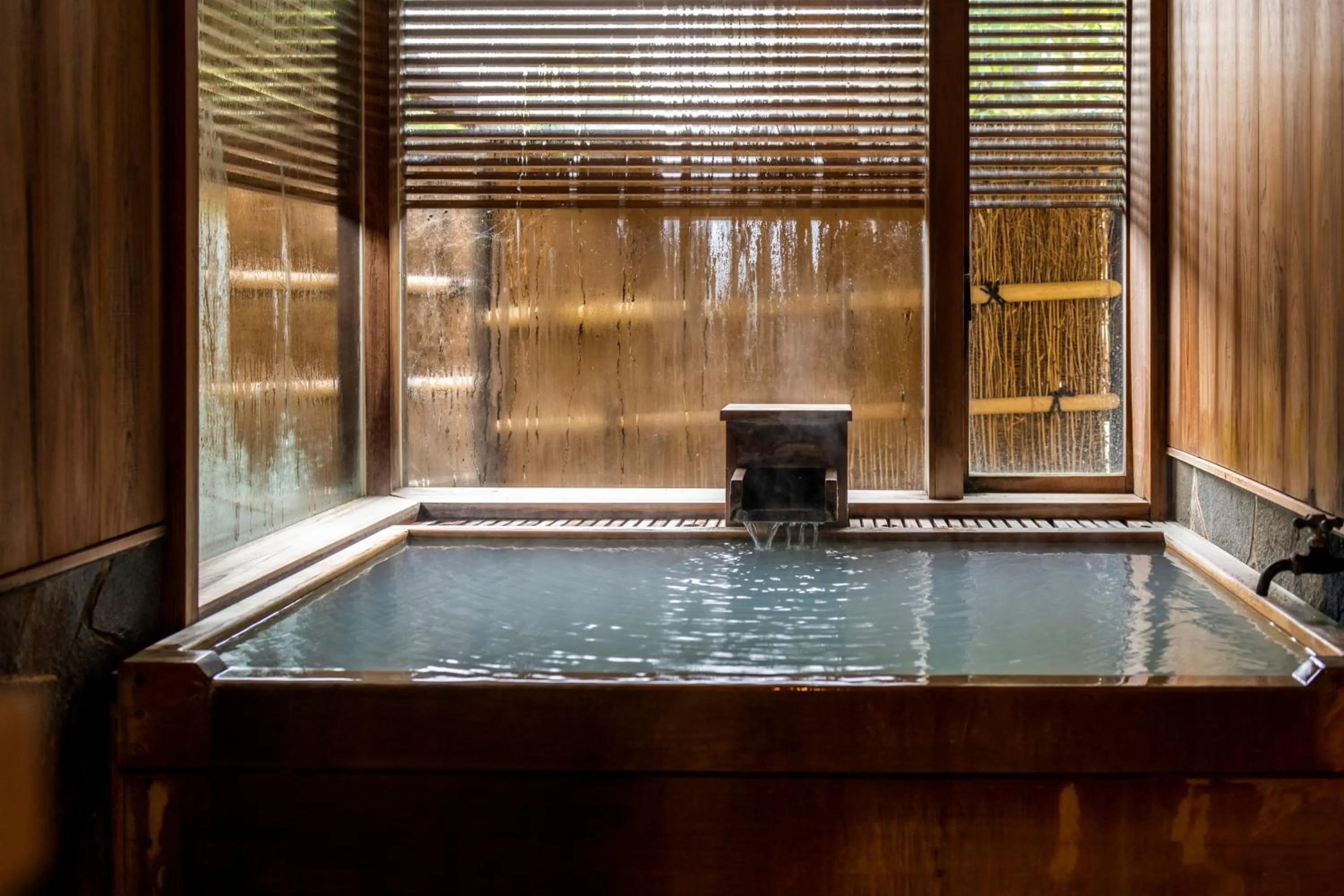 Hot Spring Bath in Yumoto Kissho