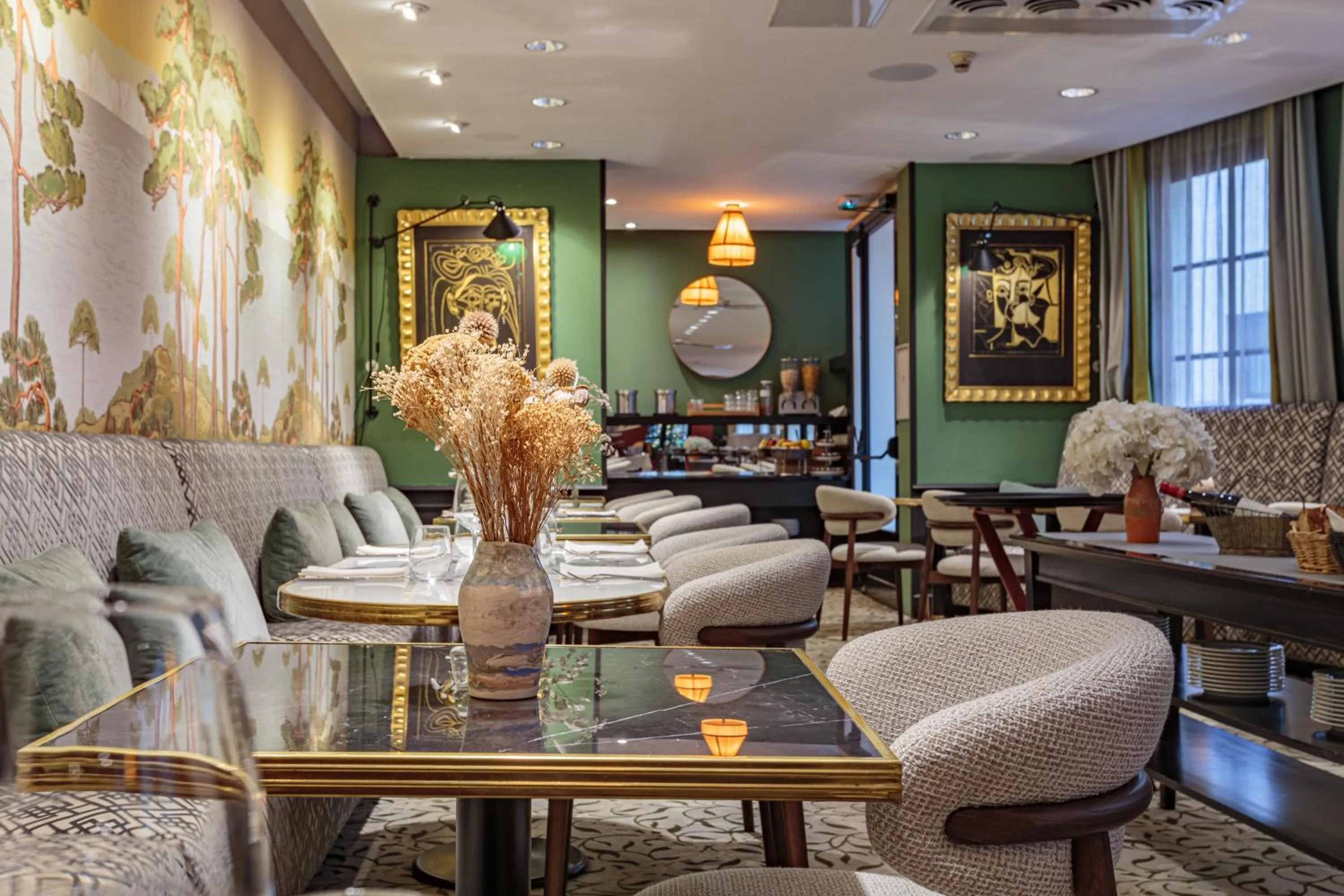 Restaurant/places to eat in Grand Tonic Hotel & SPA NUXE