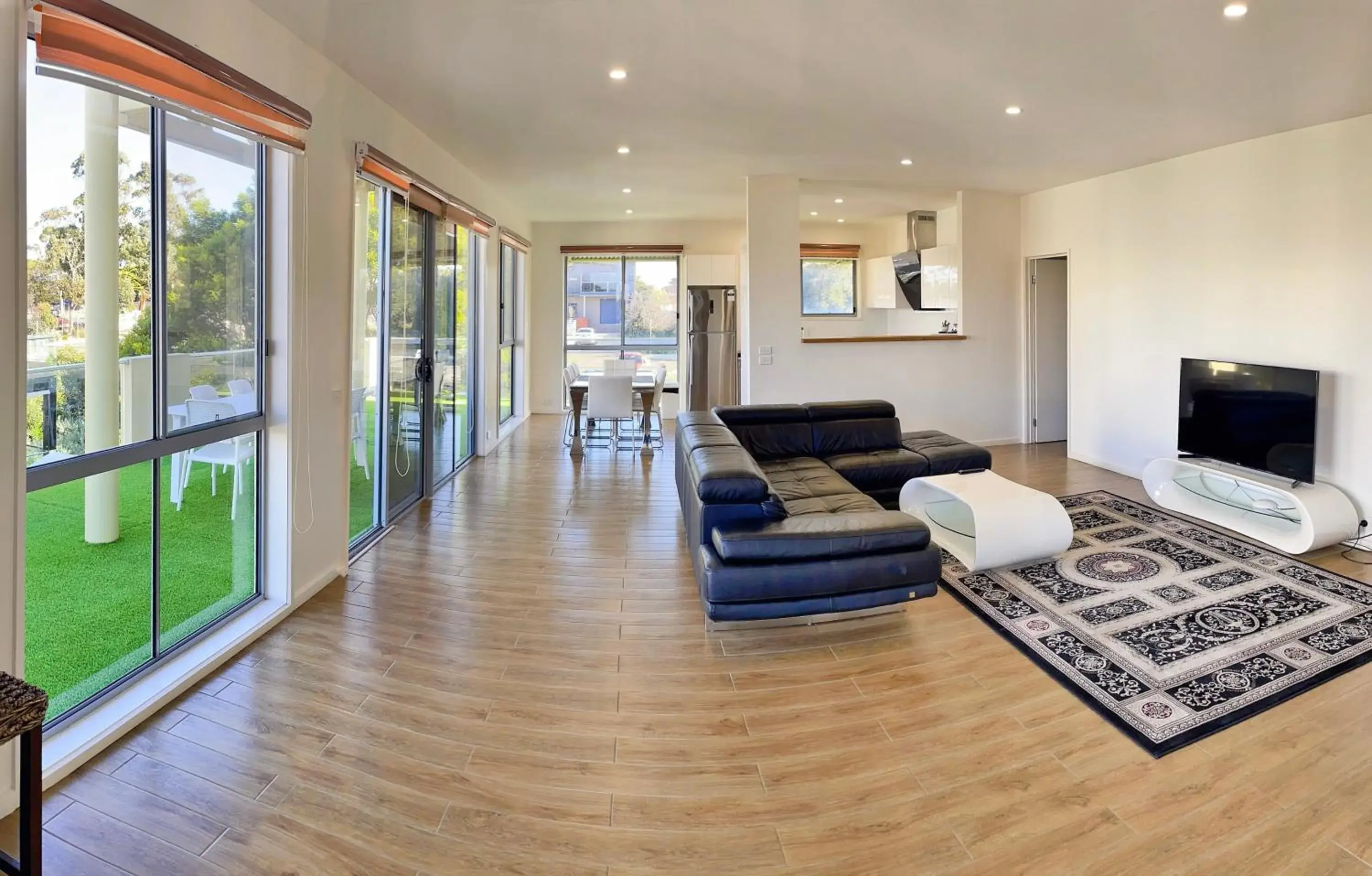 Three-Bedroom Executive Apartment in Phillip Island Towers Three-Bedroom Executive Apartment in Phillip Island Towers