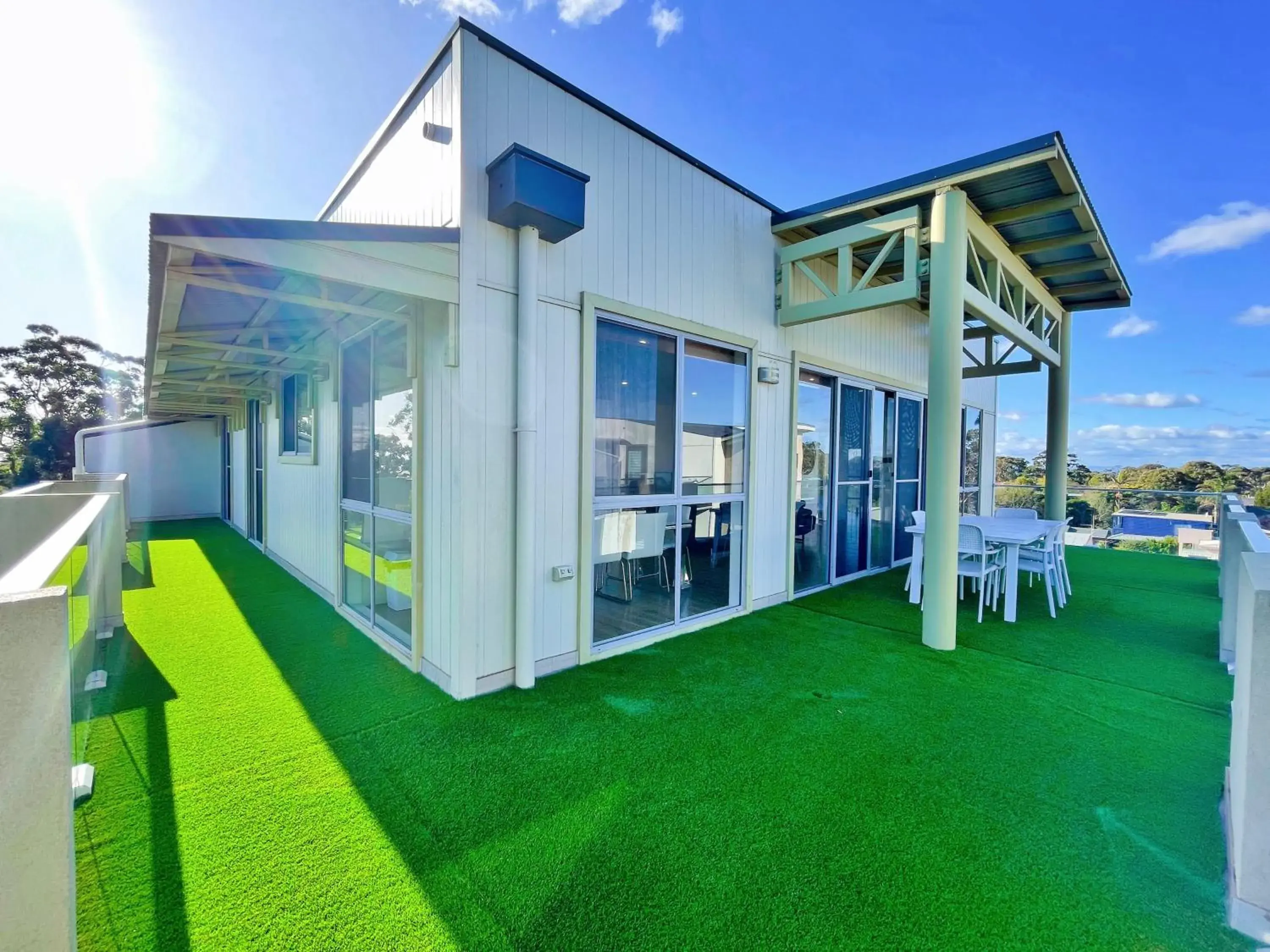 Three-Bedroom Executive Apartment in Phillip Island Towers Three-Bedroom Executive Apartment in Phillip Island Towers