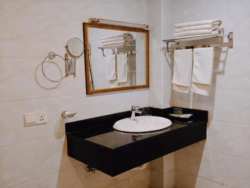 Bathroom in Union Square Hotel