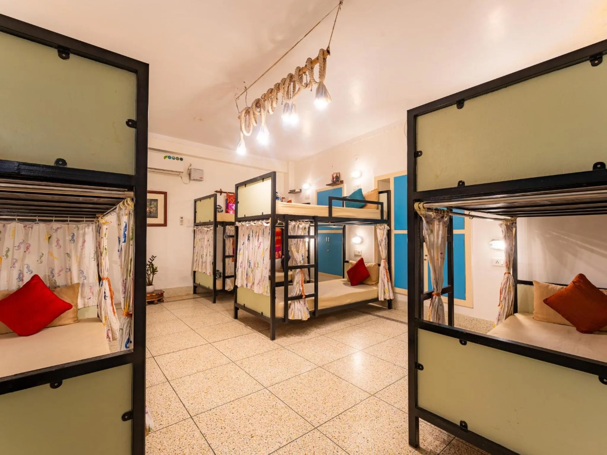 Photo of the whole room, Bed in Moustache Jodhpur