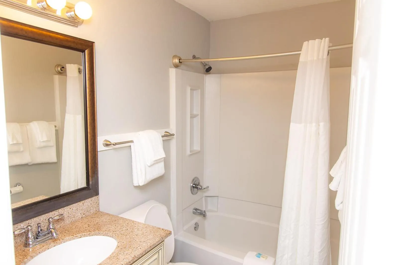 Two Bedroom Apartment - Non-Smoking in Sea Mystique Resort