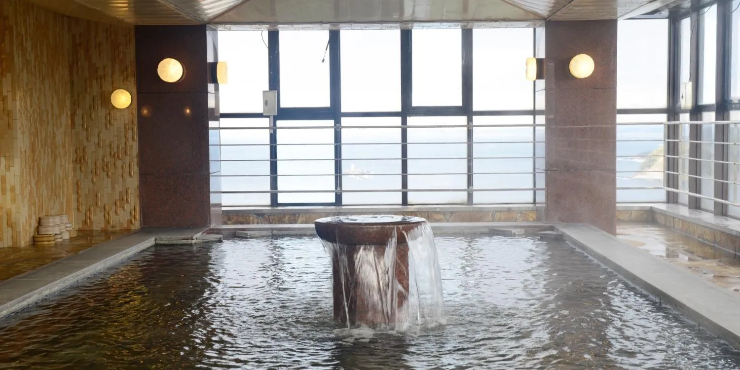 Hot Spring Bath in Kishotei