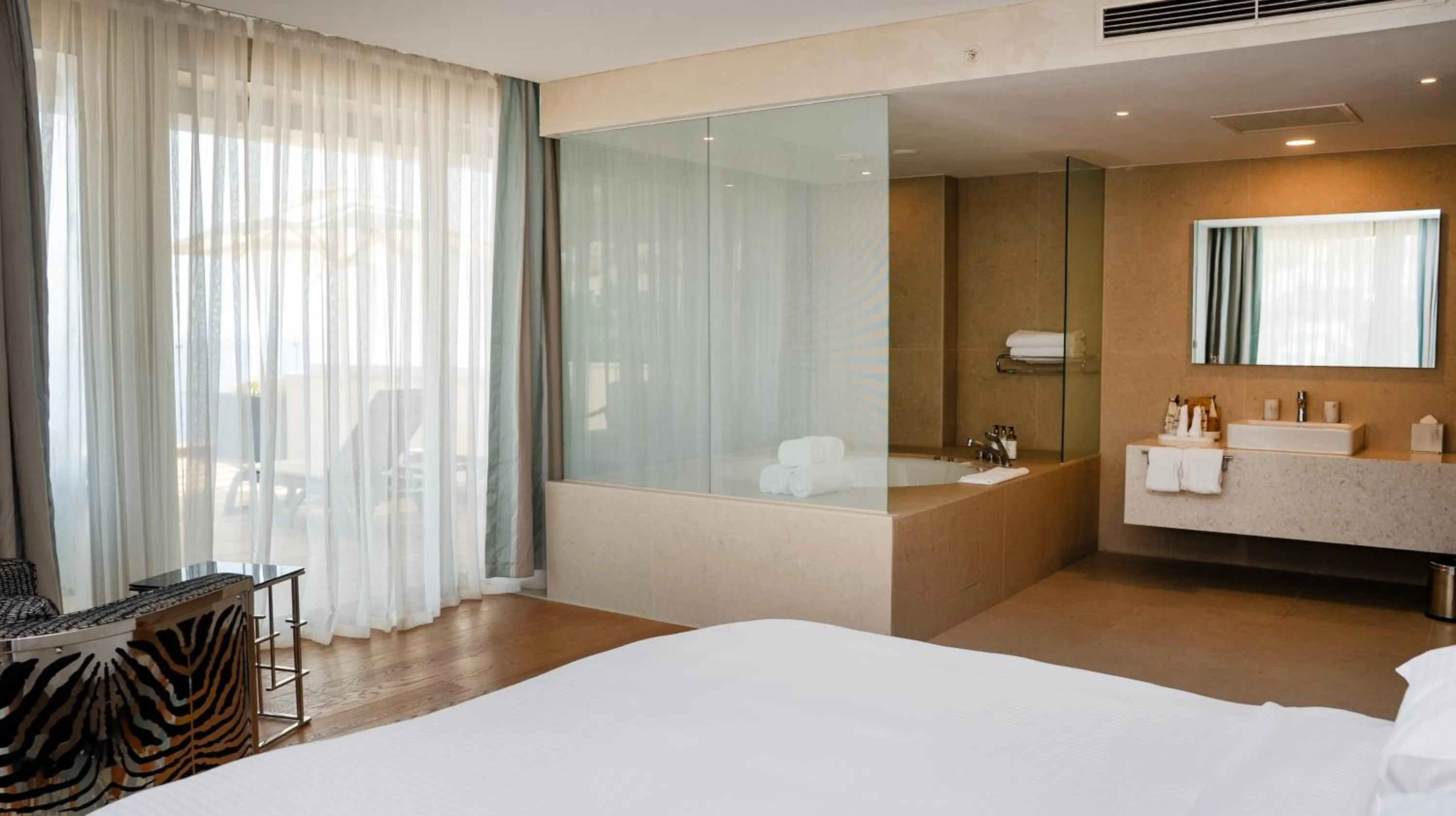 Bed in Rixos Premium Dubrovnik