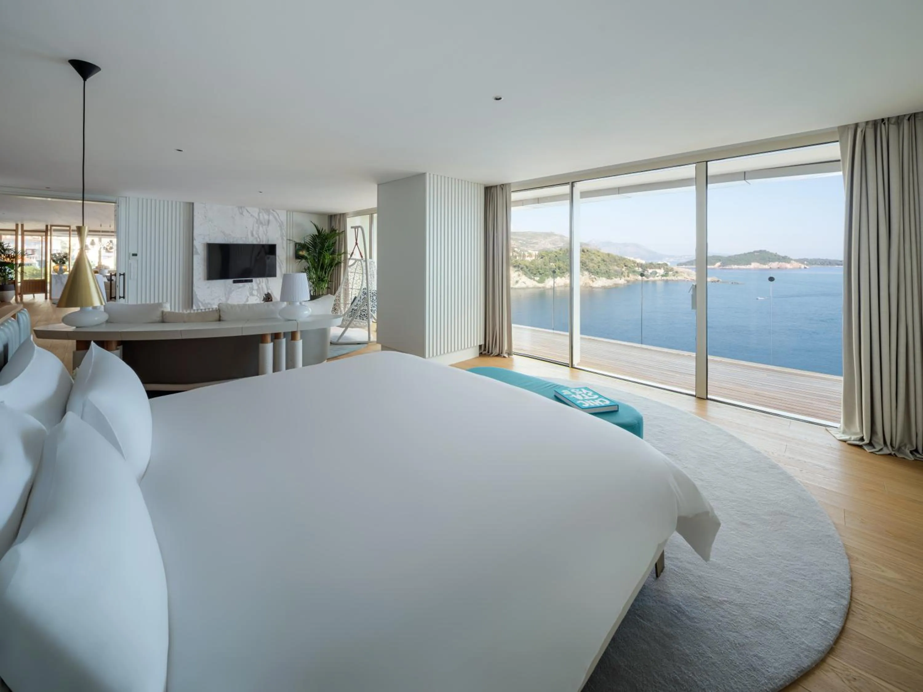 Bed in Rixos Premium Dubrovnik