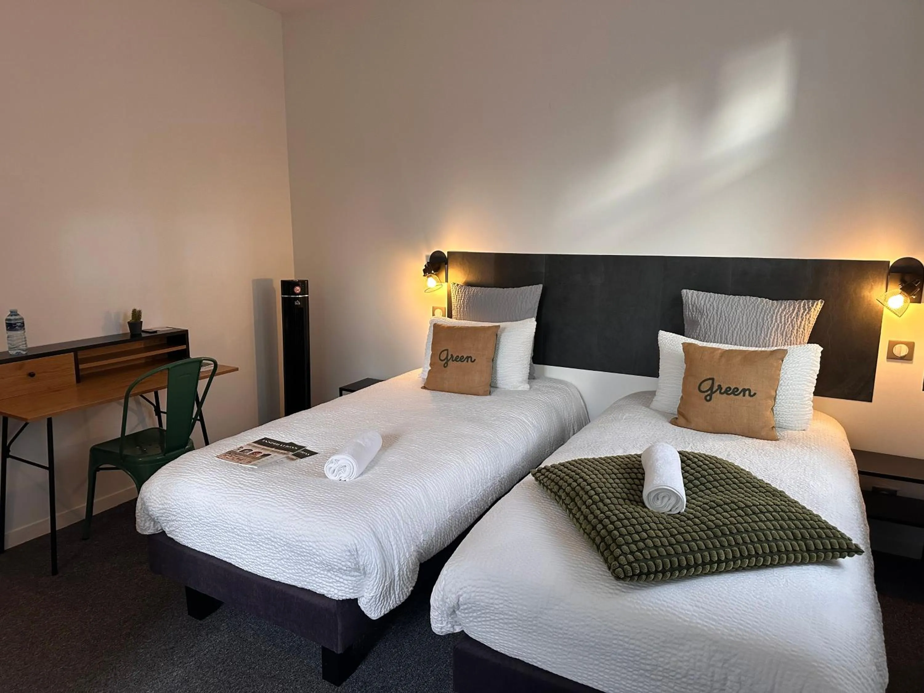 Bed in Urban Style Biarritz Le Relais