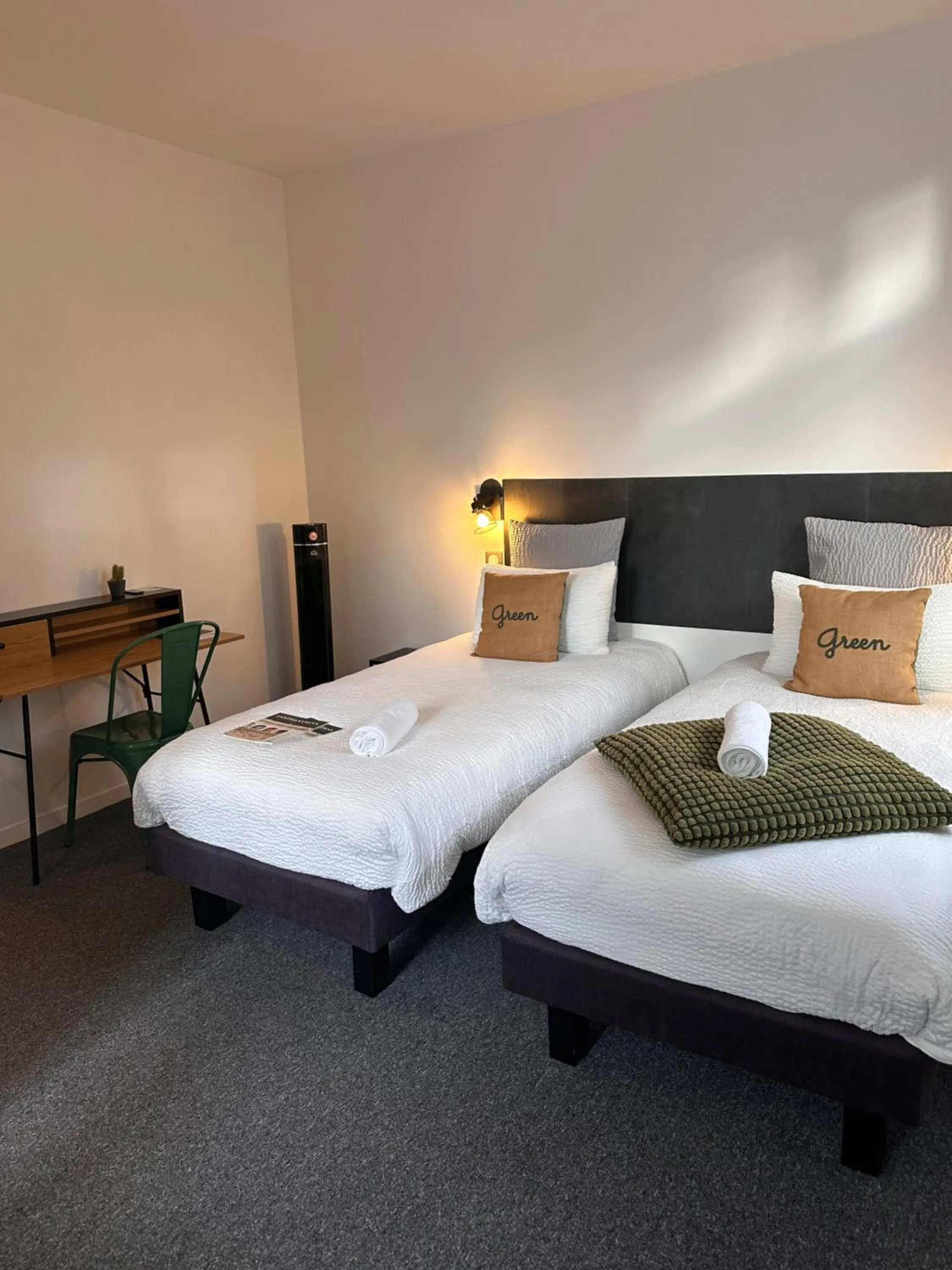 Bed in Urban Style Biarritz Le Relais