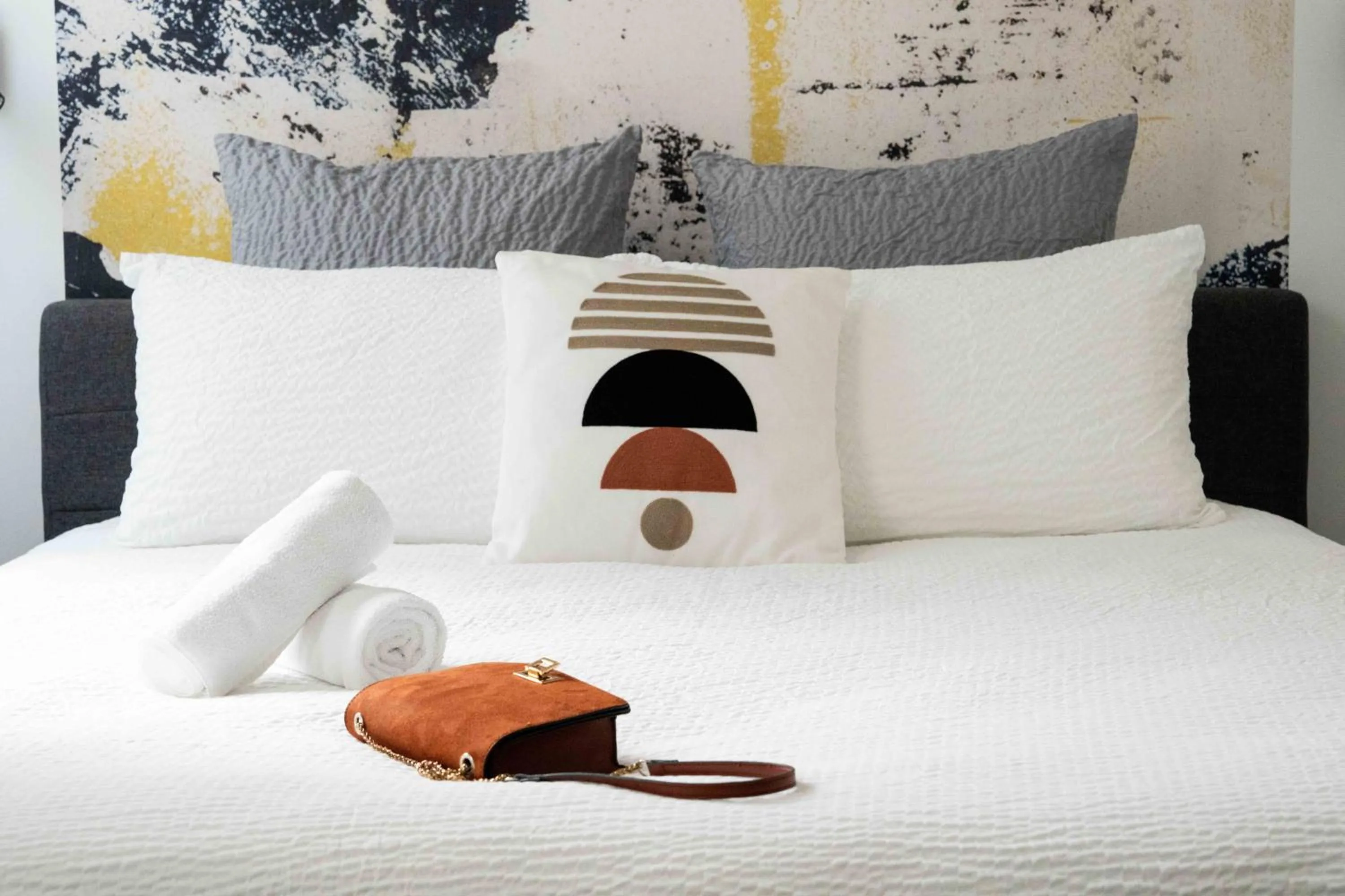 Bed in Hotel Txutxu-Mutxu