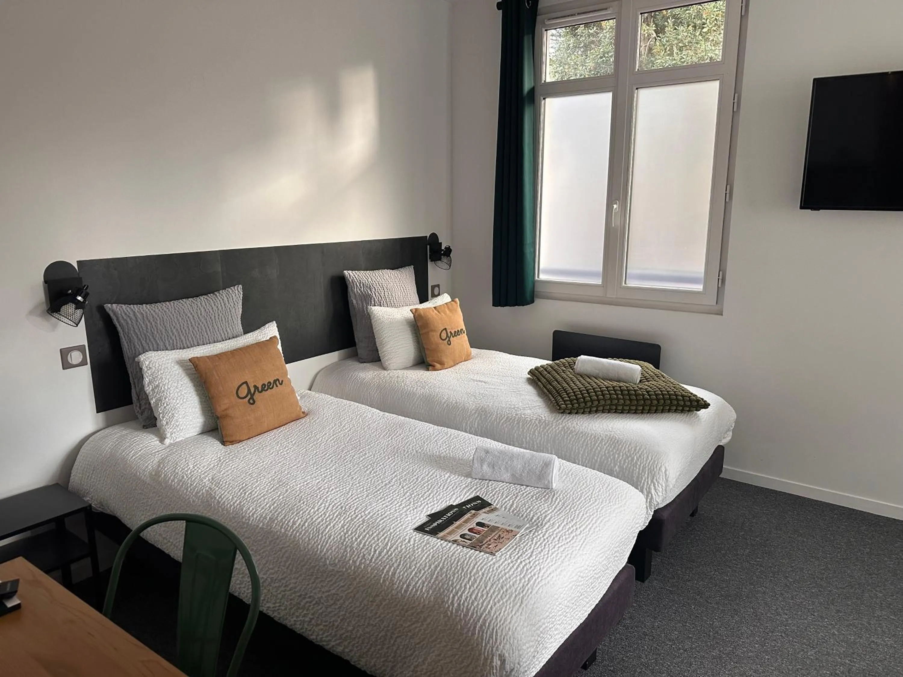 Bed in Urban Style Biarritz Le Relais