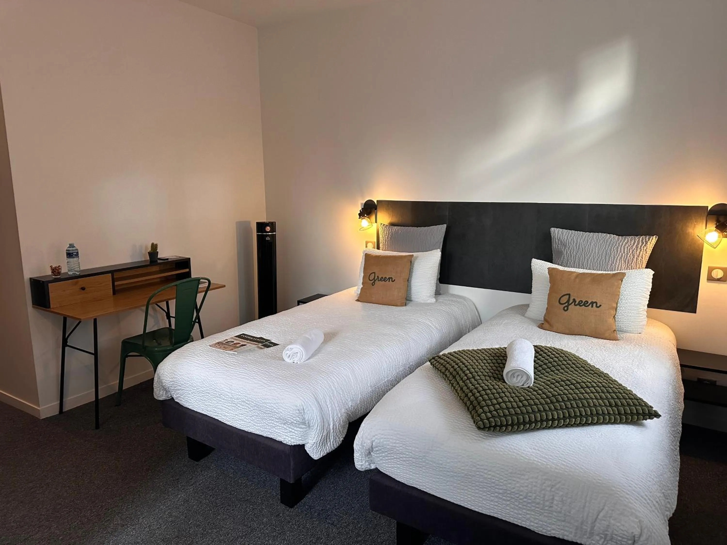 Bed in Urban Style Biarritz Le Relais