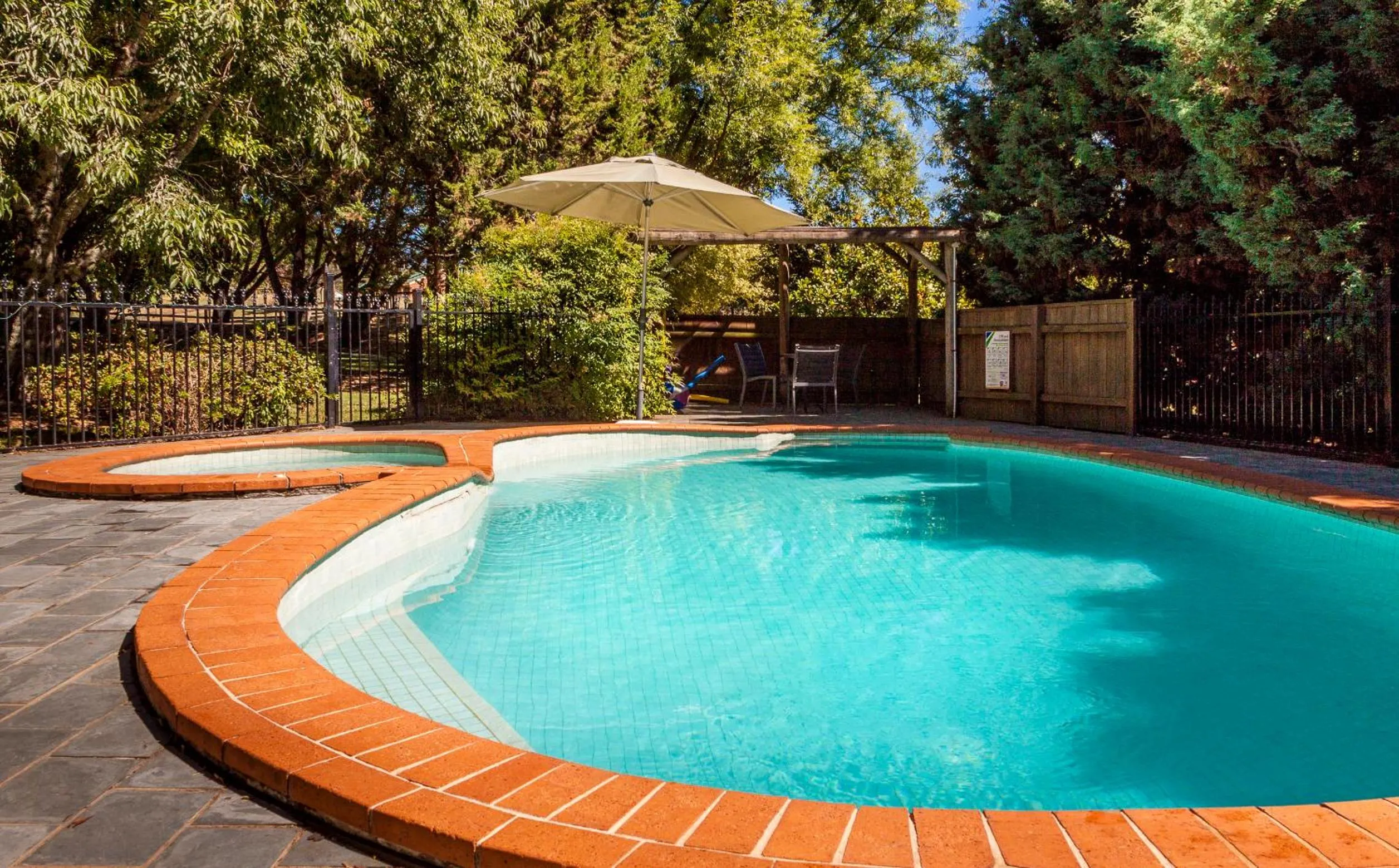 Swimming pool in Bright Mystic Valley