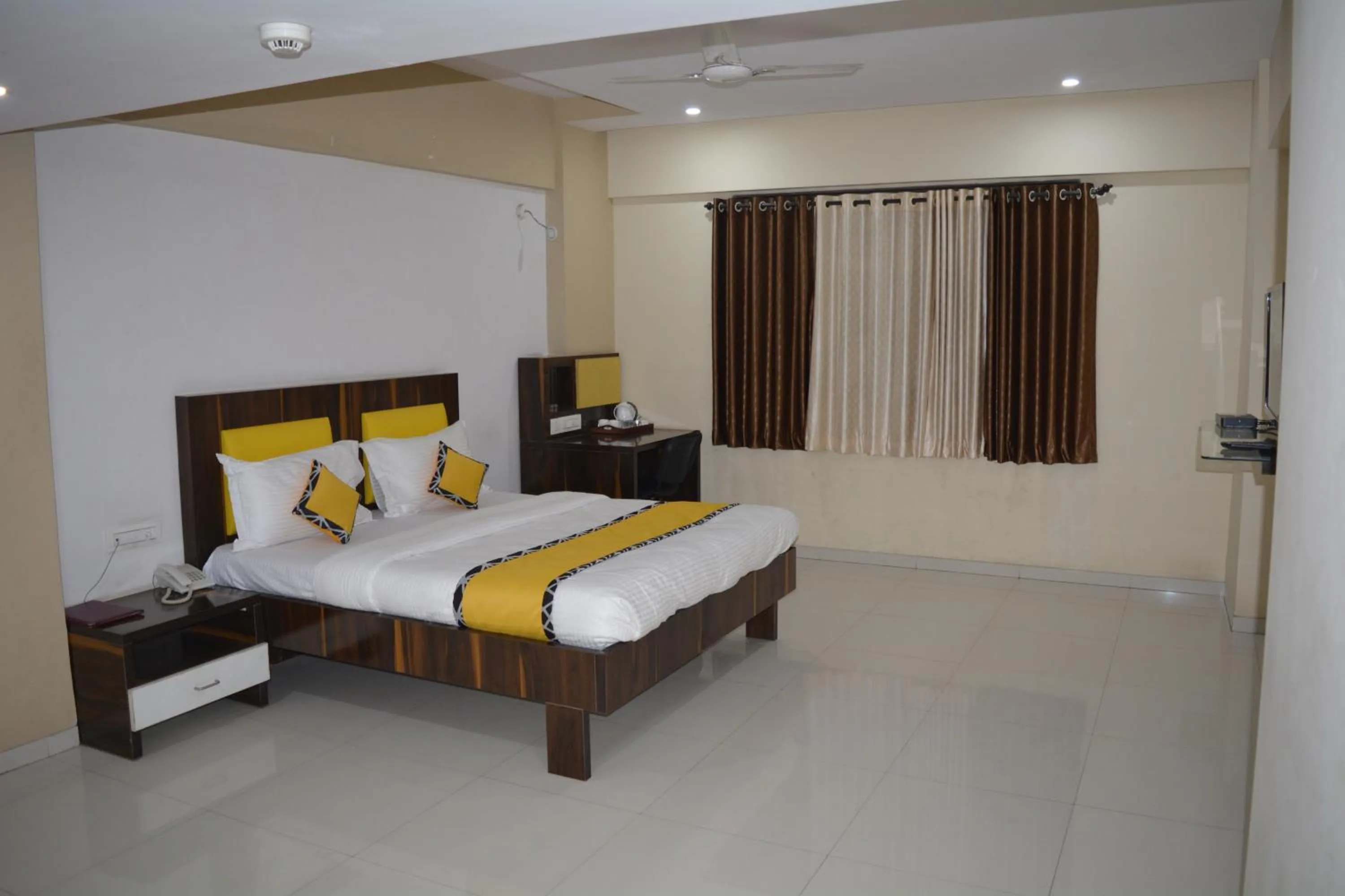 Bed in Dhuri Resort