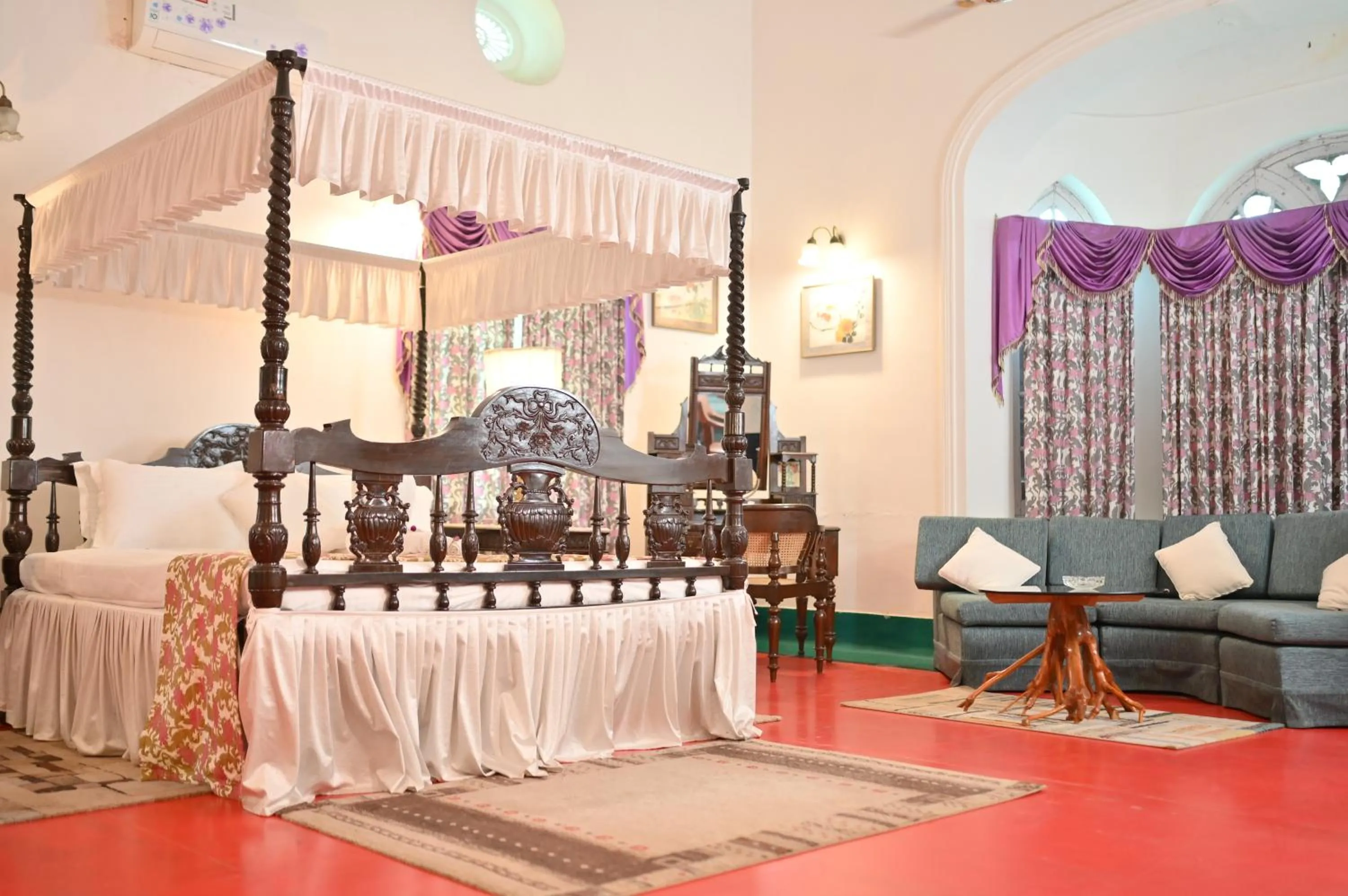 Thengal Manor