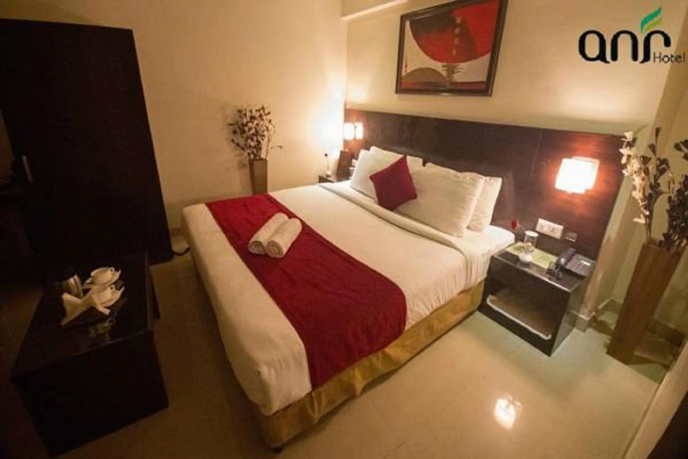 Bedroom, Bed in ANR Hotels