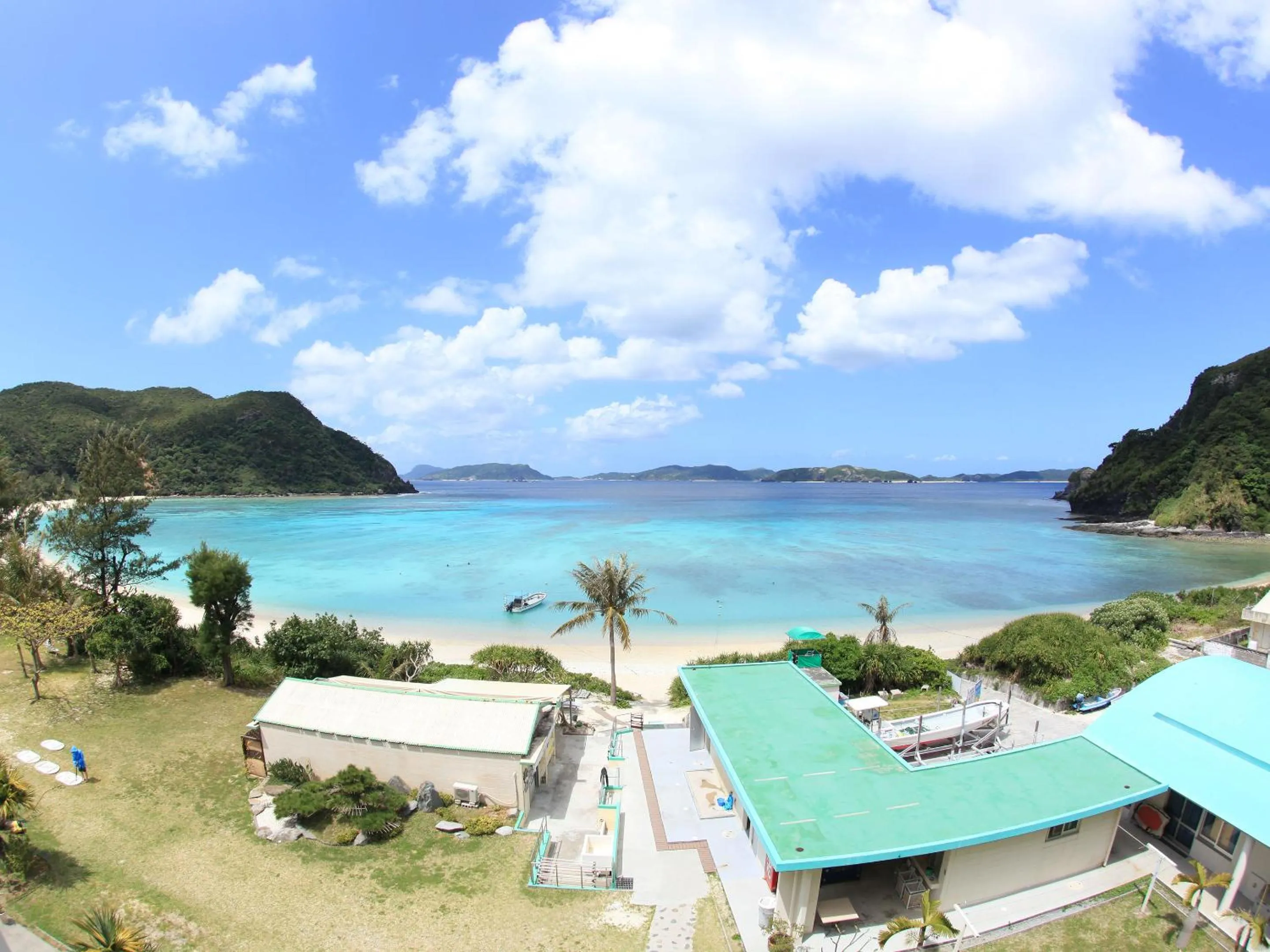 Photo of the whole room in Tokashiku Marine Villege