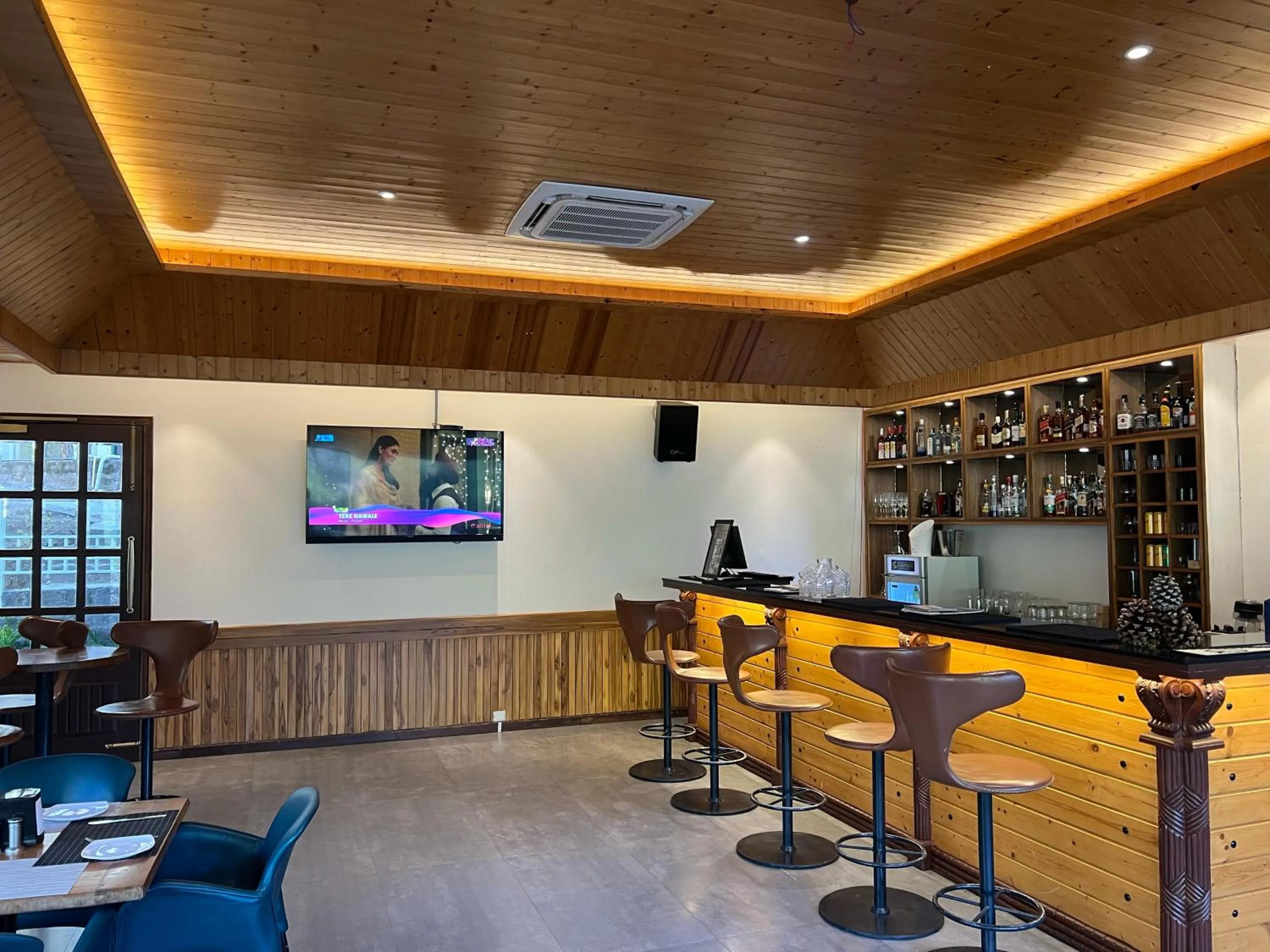 Lounge or bar in Jungle Lodge Resort