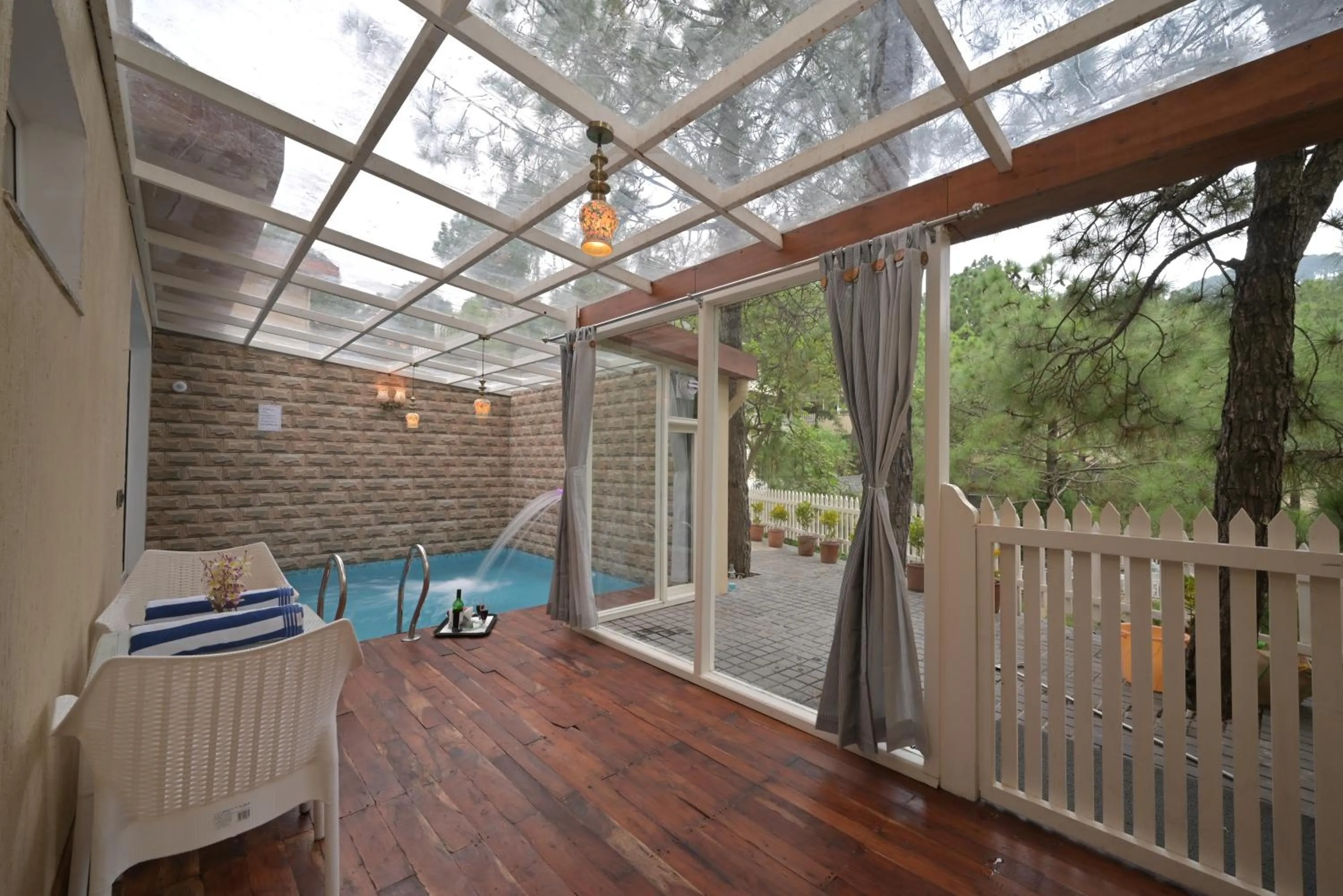 Pool view in Jungle Lodge Resort