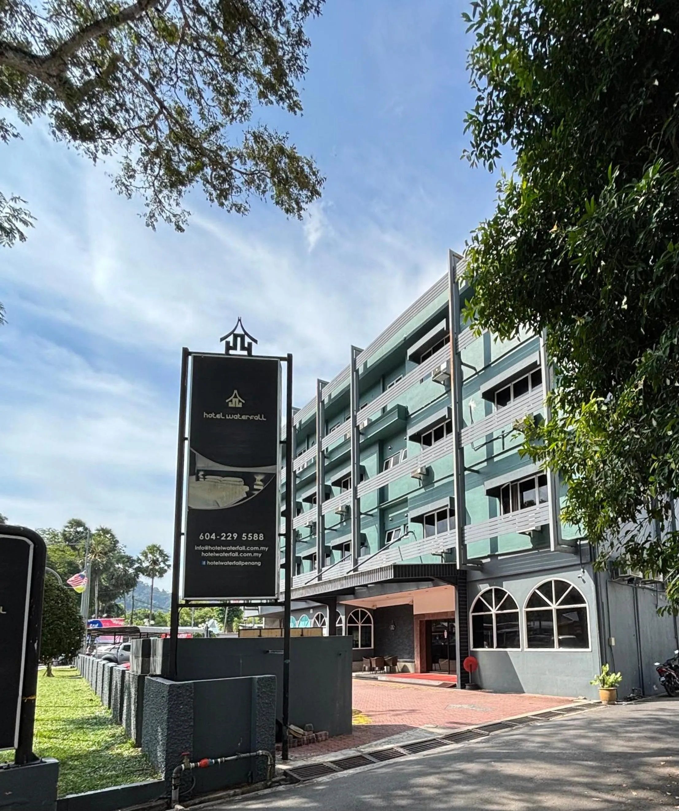 Property building in Hotel Waterfall